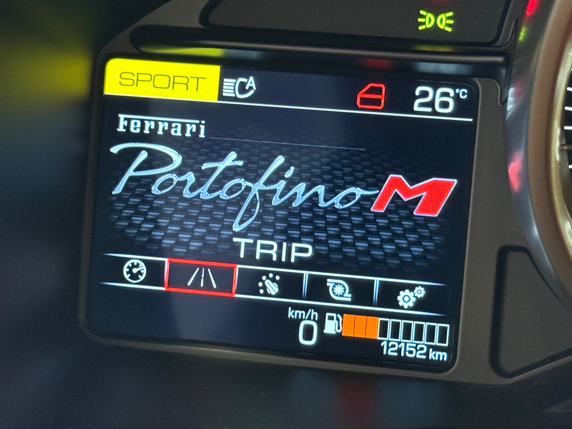 FERRARI Portofino 3.9 V8 T M-image-14