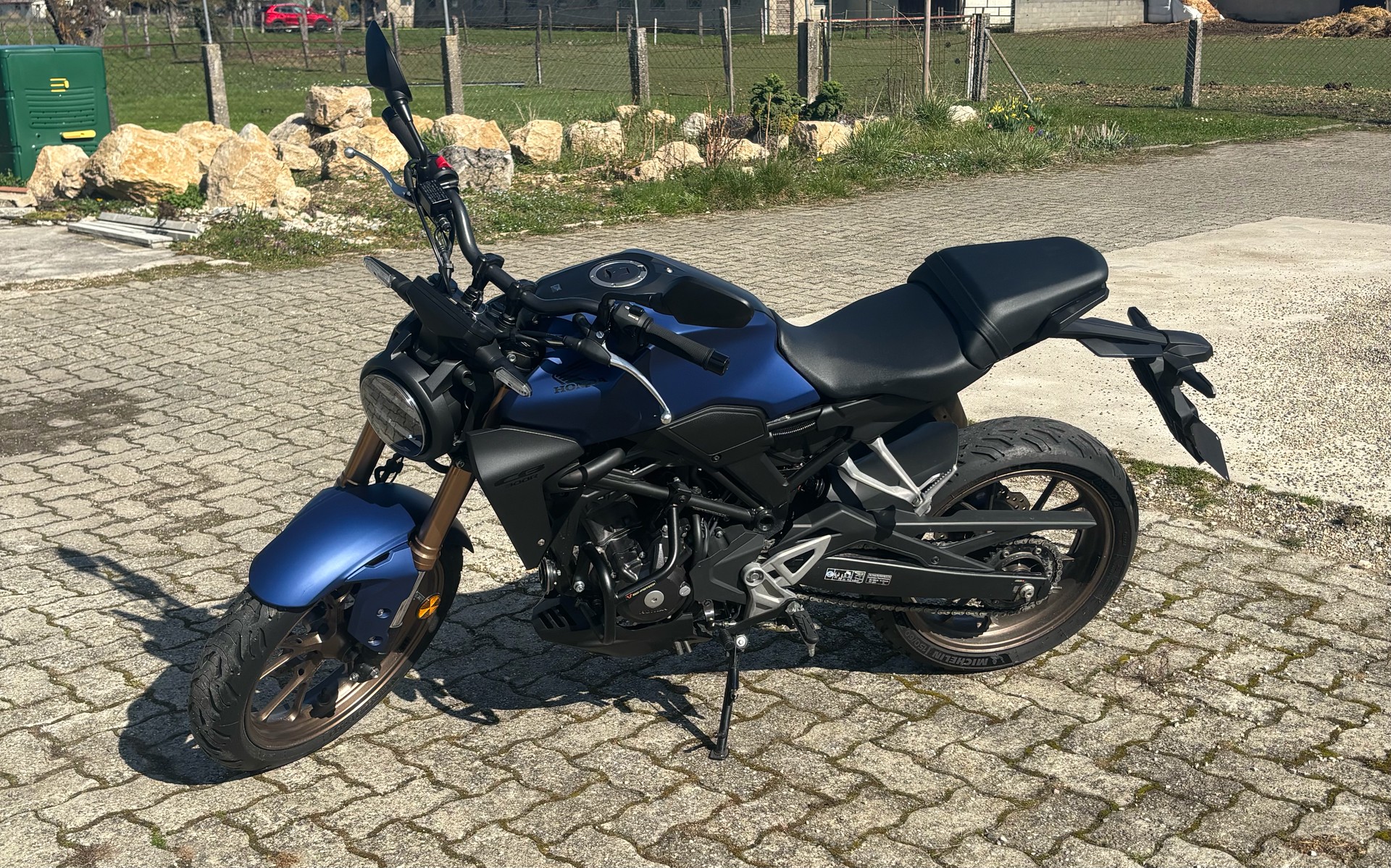 HONDA CB 300 R-image-3