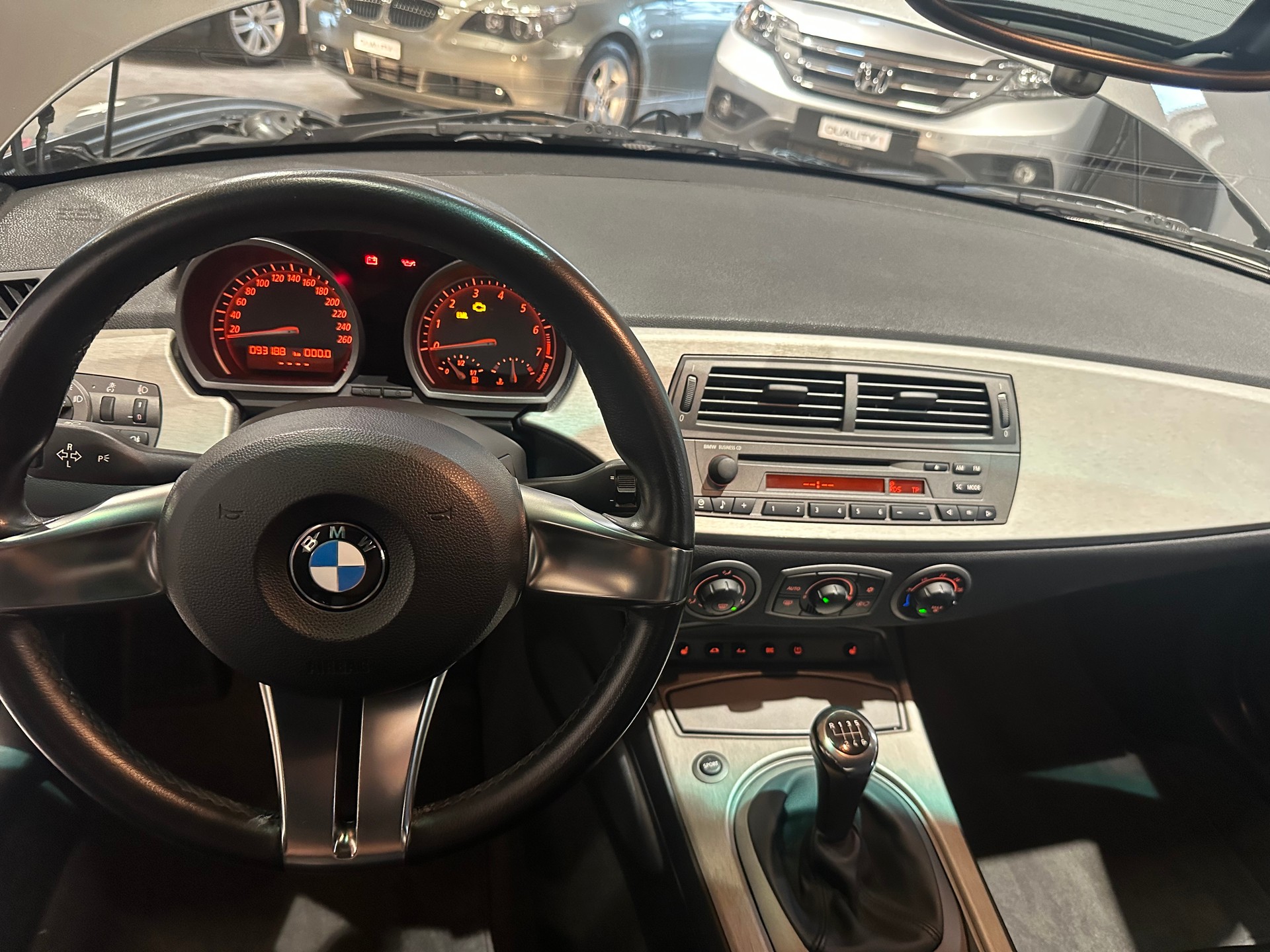 BMW Z4 3.0i Roadster 6-Gang Handschalter/Frisch ab MFK und grossem Service/Einzigartiger Klassiker mit wenig km!-image-14