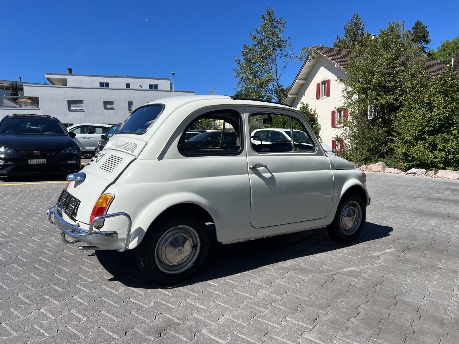 FIAT 500-showroom-element-3