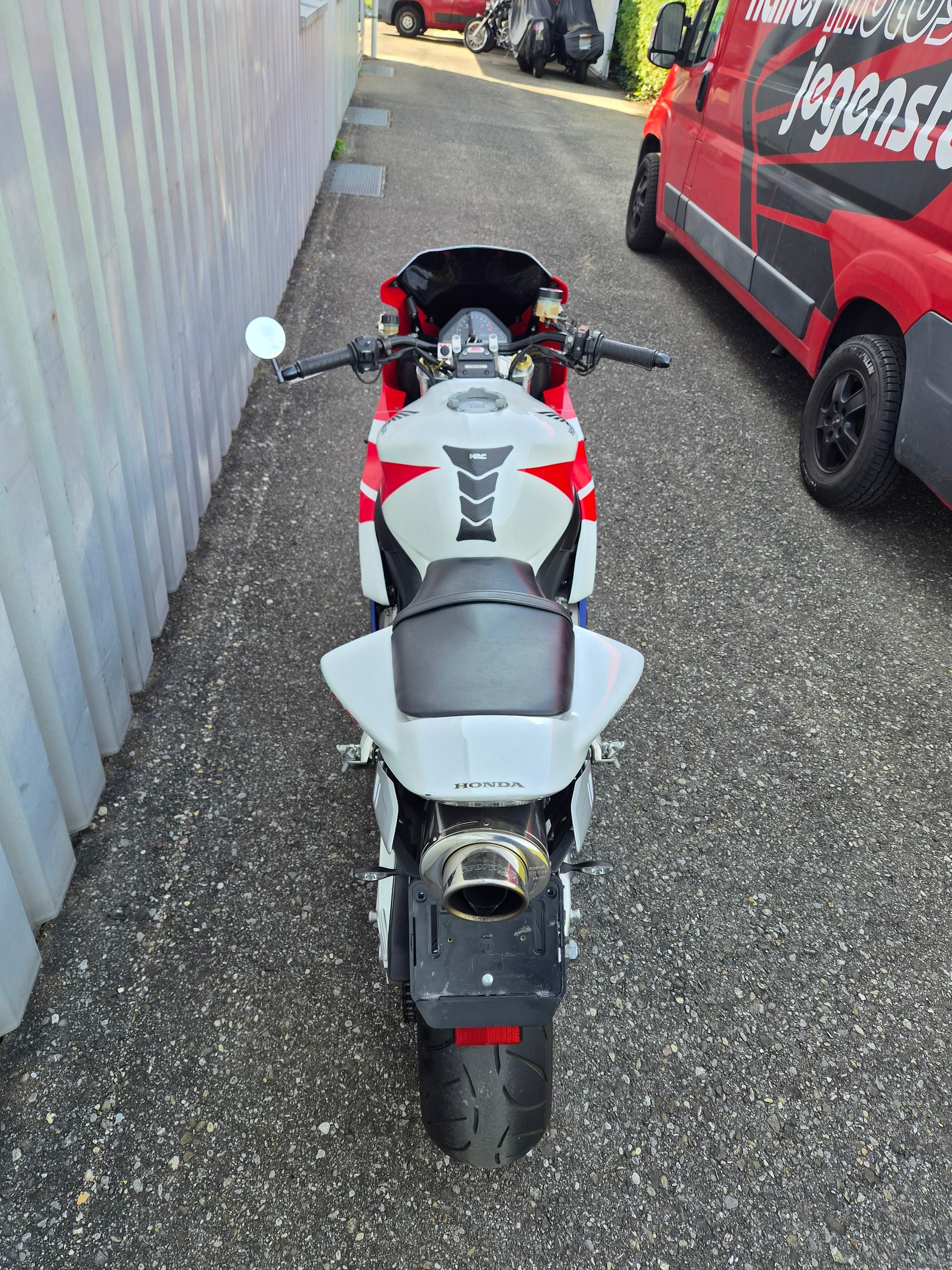 HONDA CBR 1000 RR KUNDENAUFTRAG-image-6