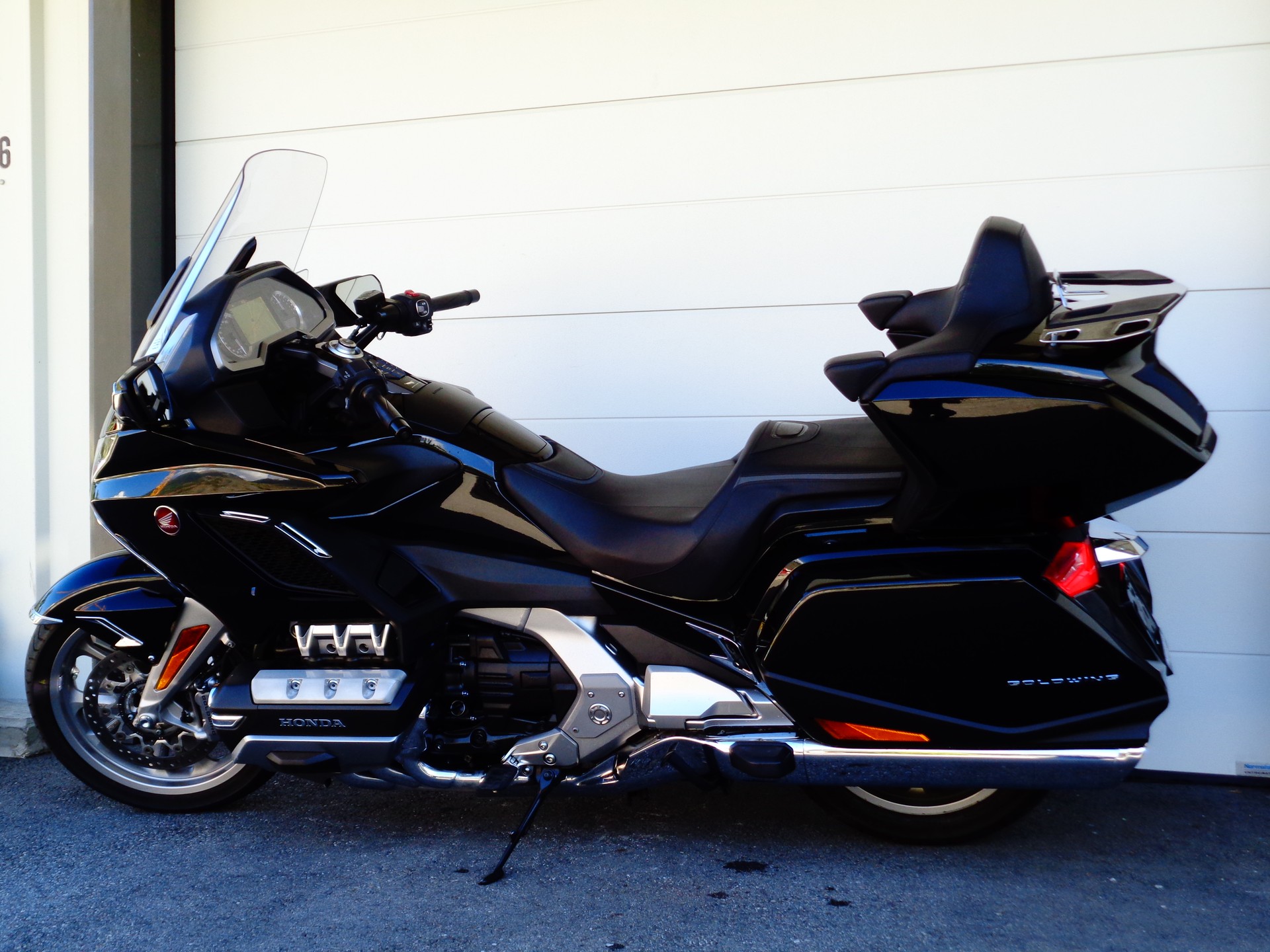 HONDA GL 1800 DA DCT Goldwing Tour Airbag-image-9