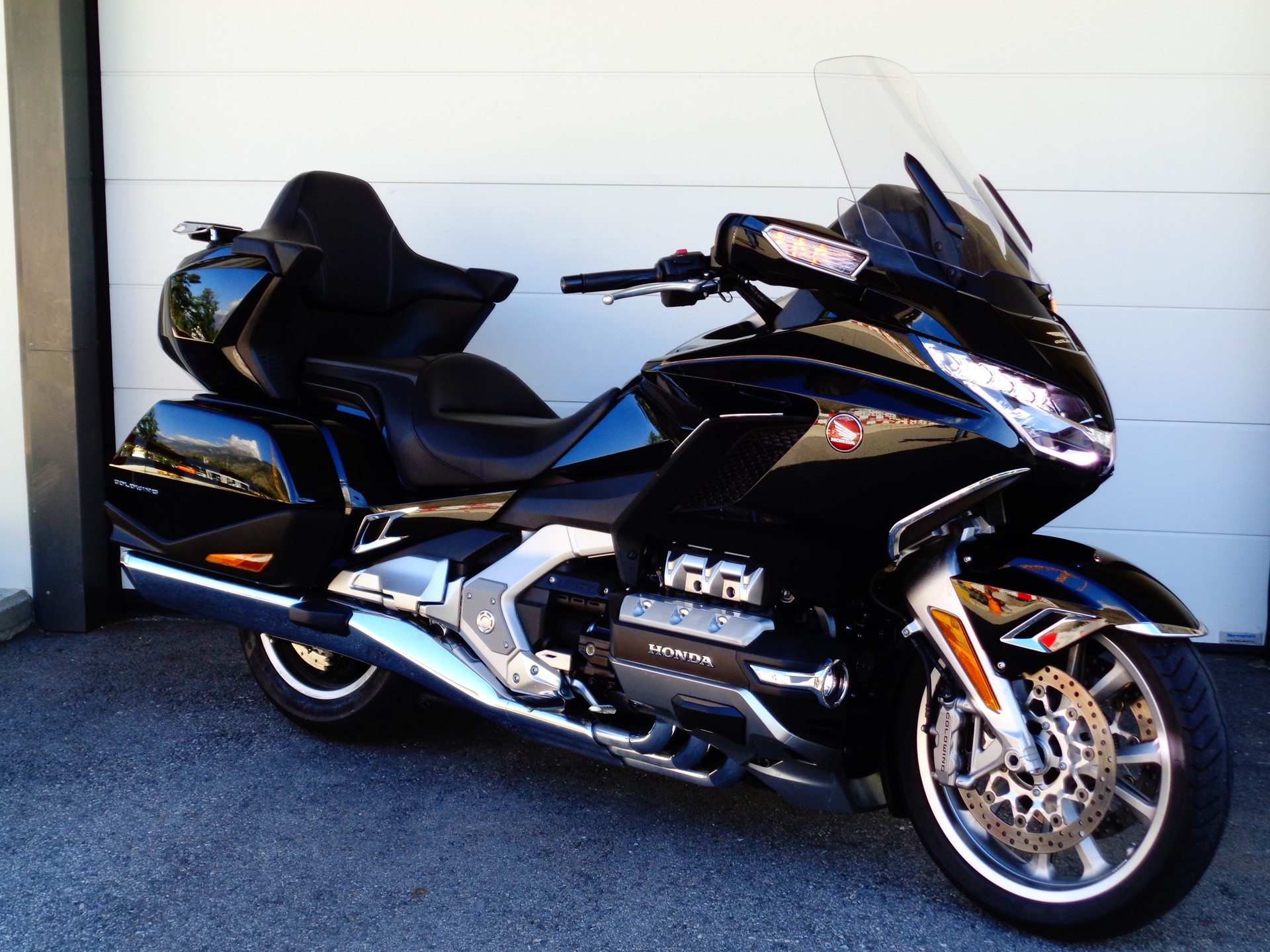HONDA GL 1800 DA DCT Goldwing Tour Airbag-image-4