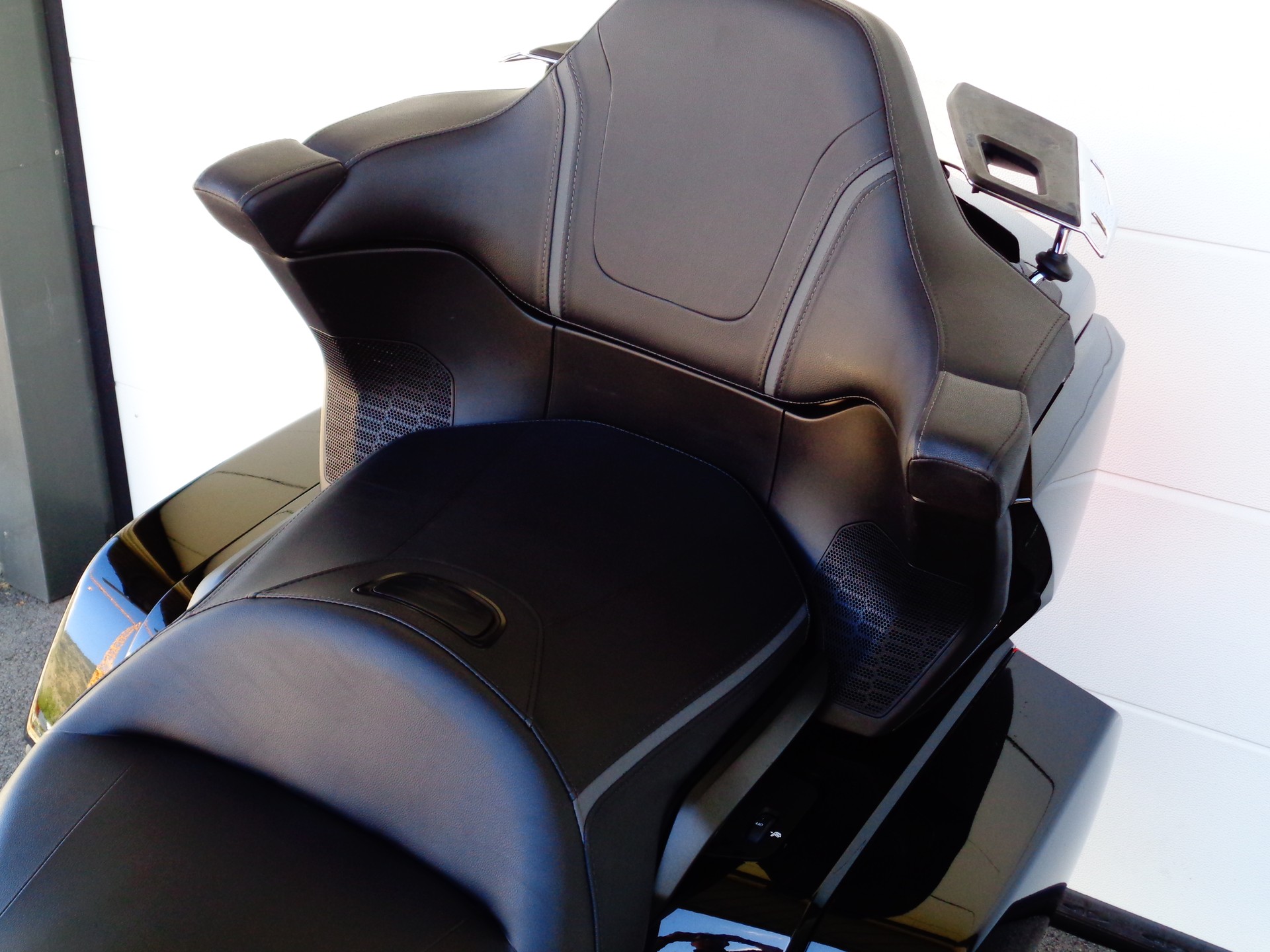 HONDA GL 1800 DA DCT Goldwing Tour Airbag-image-6