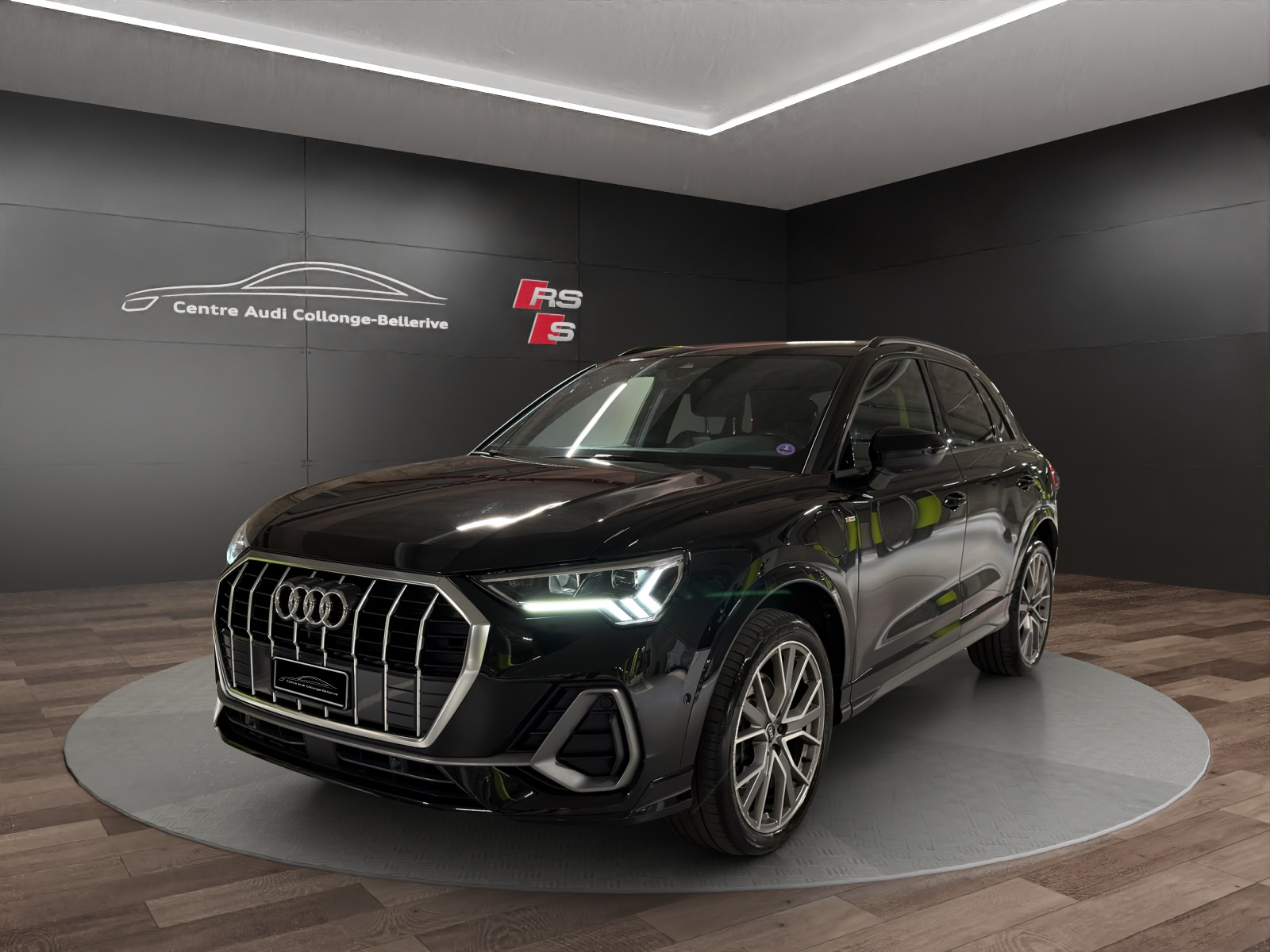 AUDI Q3 45 TFSI e S line S-tronic
