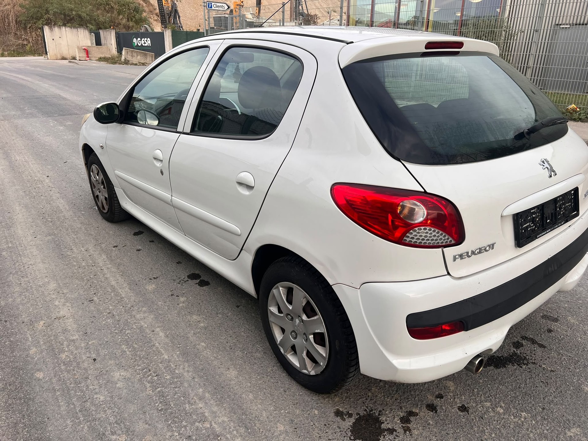 PEUGEOT 206+ 1.4 Trendy-image-2