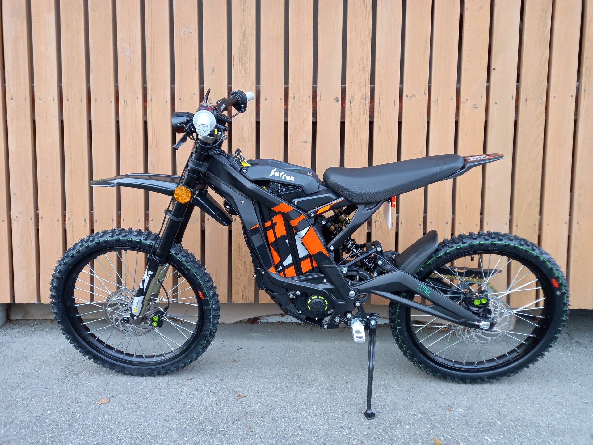SUR-RON Light Bee X Offroad-image-2