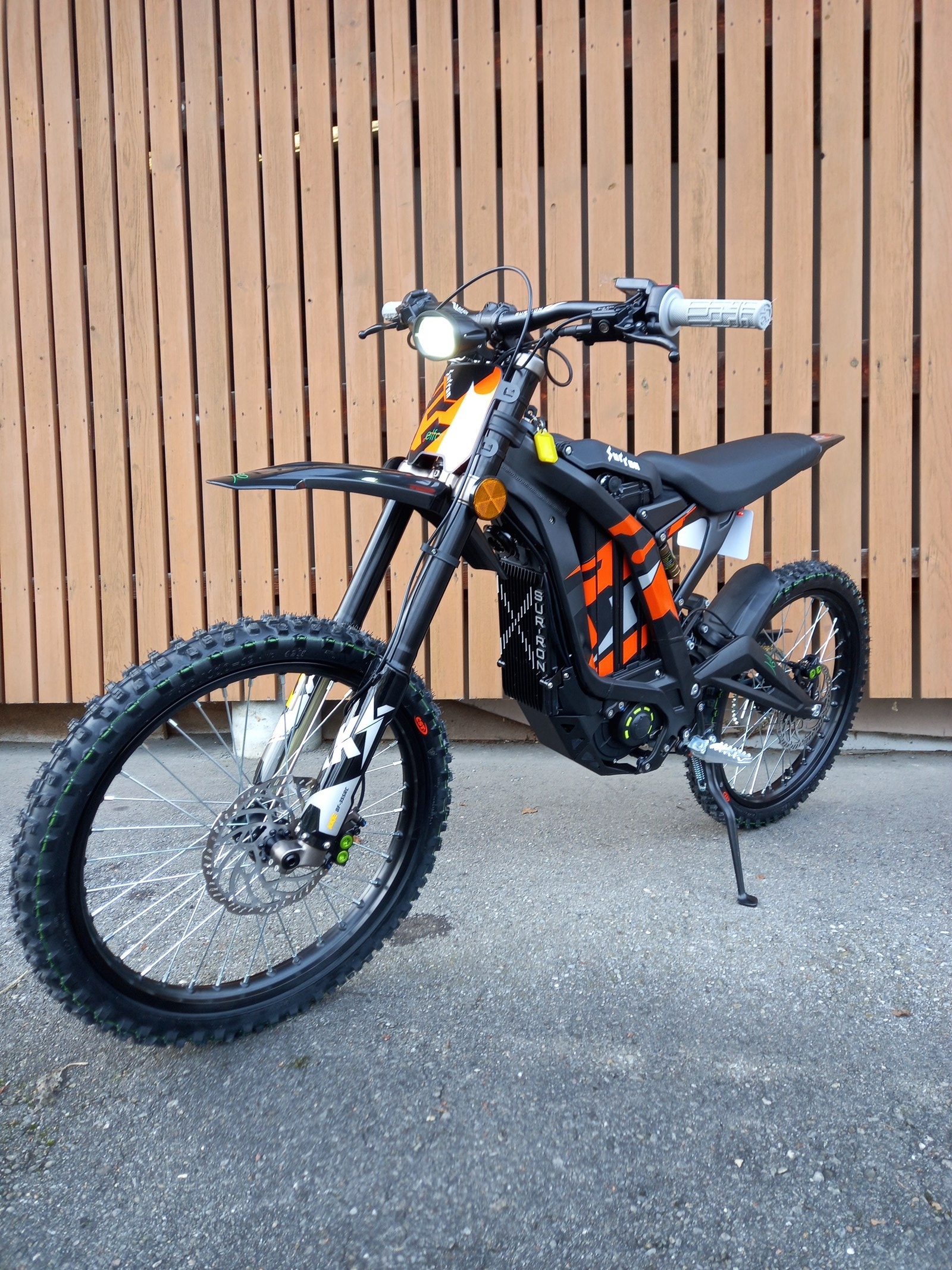 SUR-RON Light Bee X Offroad-image-3