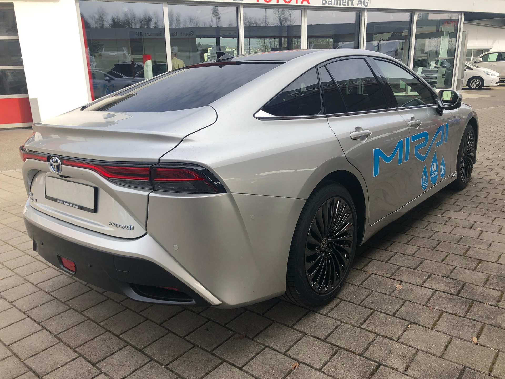 TOYOTA Mirai Fuel Cell Platinum-image-4