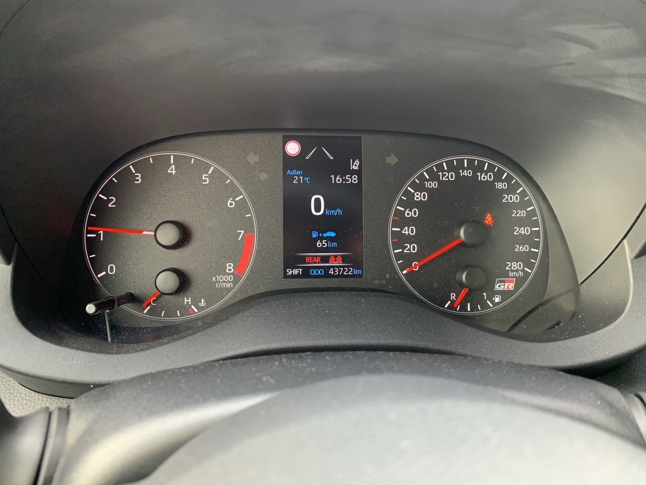 TOYOTA Yaris 1.6 GR Sport-image-11