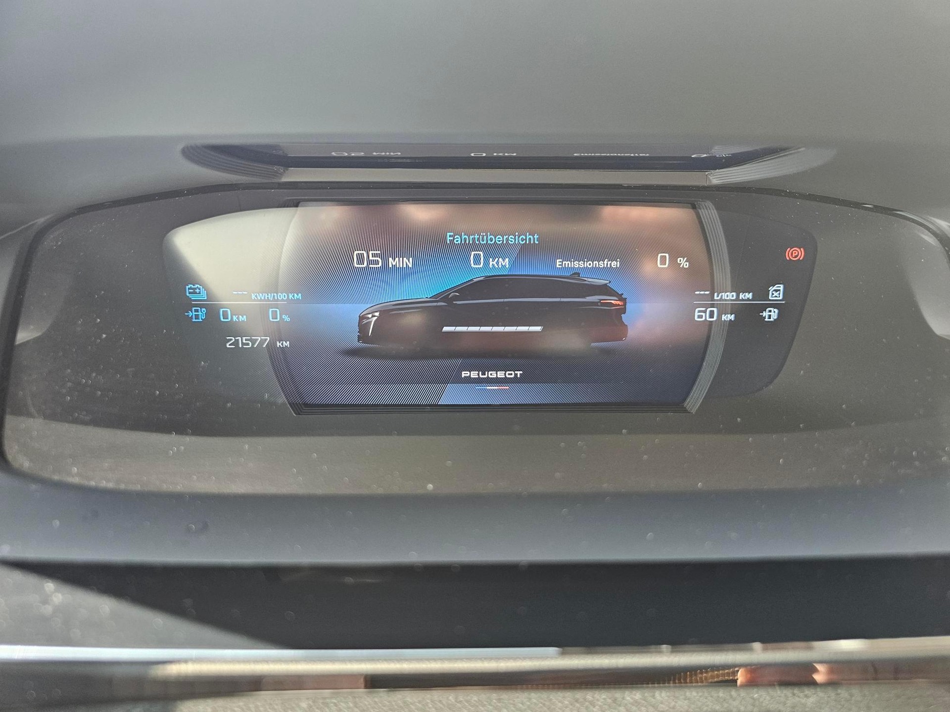 PEUGEOT 308 SW 1.6 PHEV 180 GT-image-7
