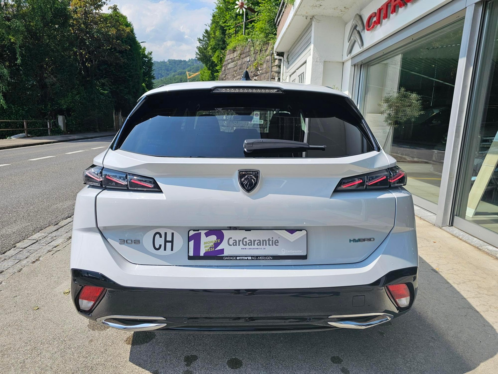 PEUGEOT 308 SW 1.6 PHEV 180 GT-image-4