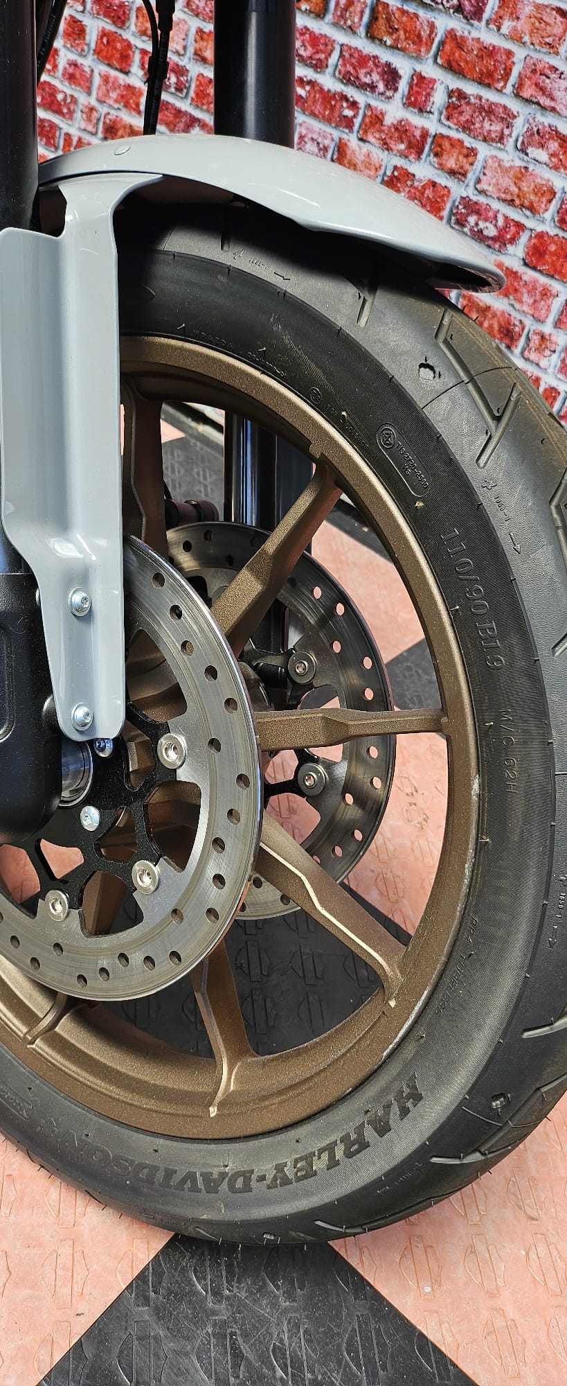 HARLEY-DAVIDSON FXLRS Low Rider S 117-image-8