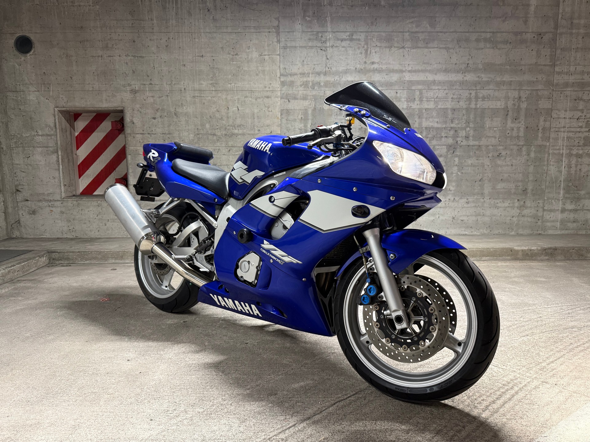 YAMAHA YZF-R6-image-0