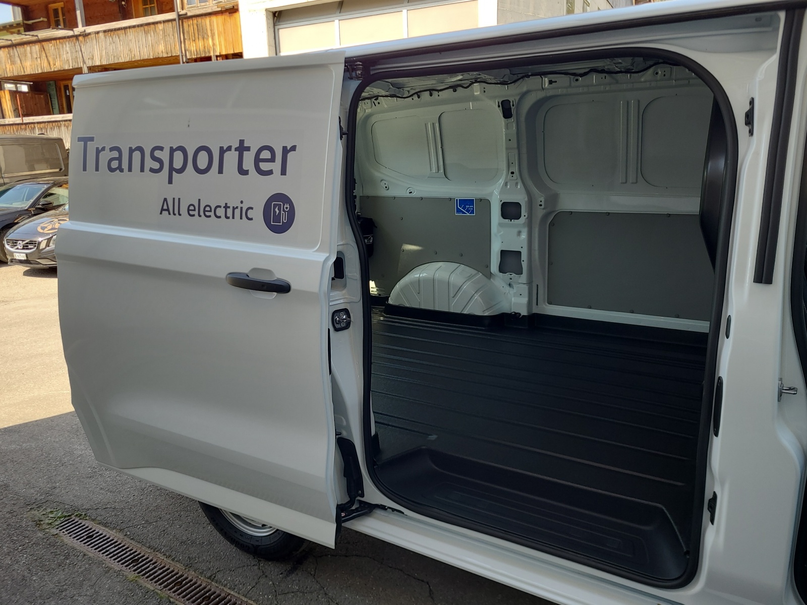 VW e-Transporter 70 kWh-image-10