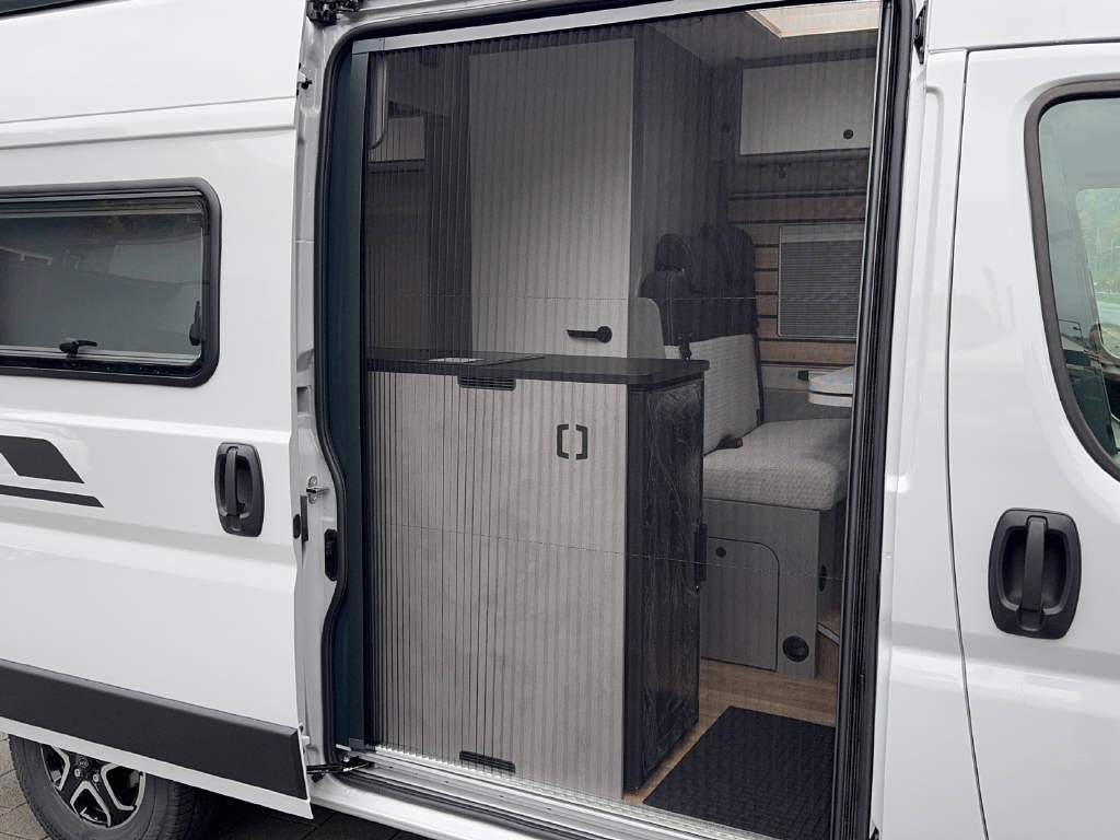 CROSSCAMP Peugeot Boxer 5.4 DF 3.5 t L2 H2 2.2BlueHDi 140 ADVTR-image-3