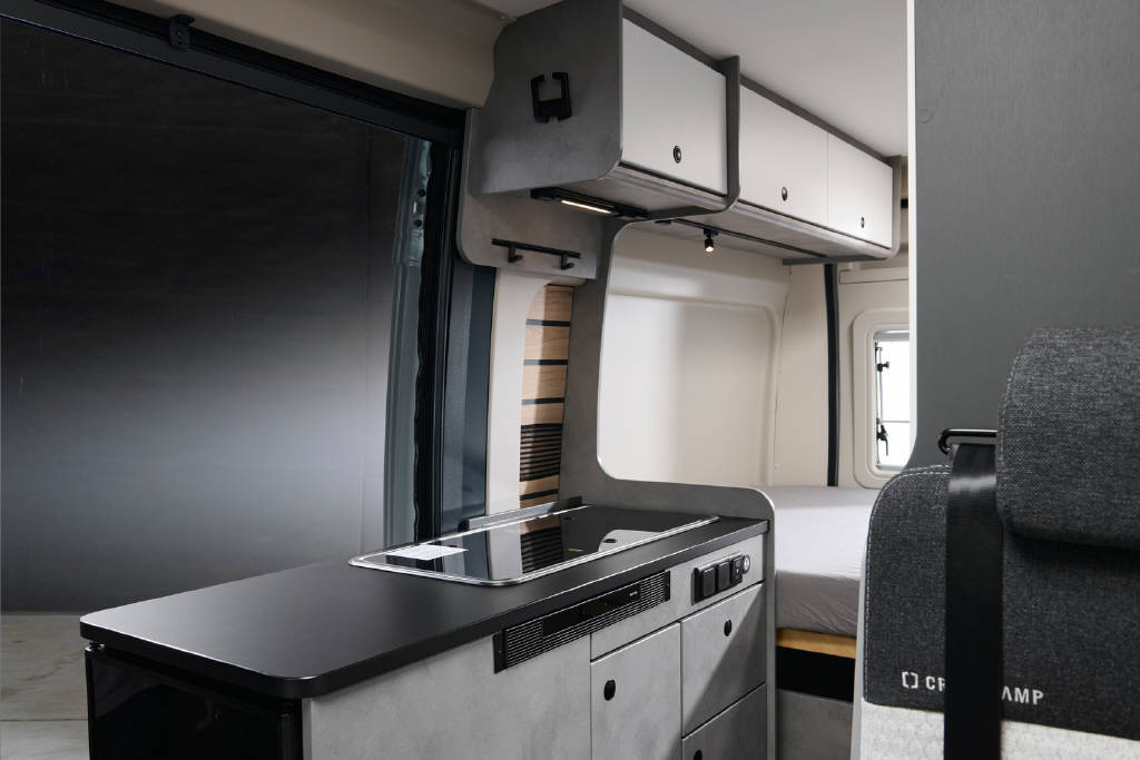 CROSSCAMP Peugeot Boxer 5.4 DF 3.5 t L2 H2 2.2BlueHDi 140 ADVTR-image-7