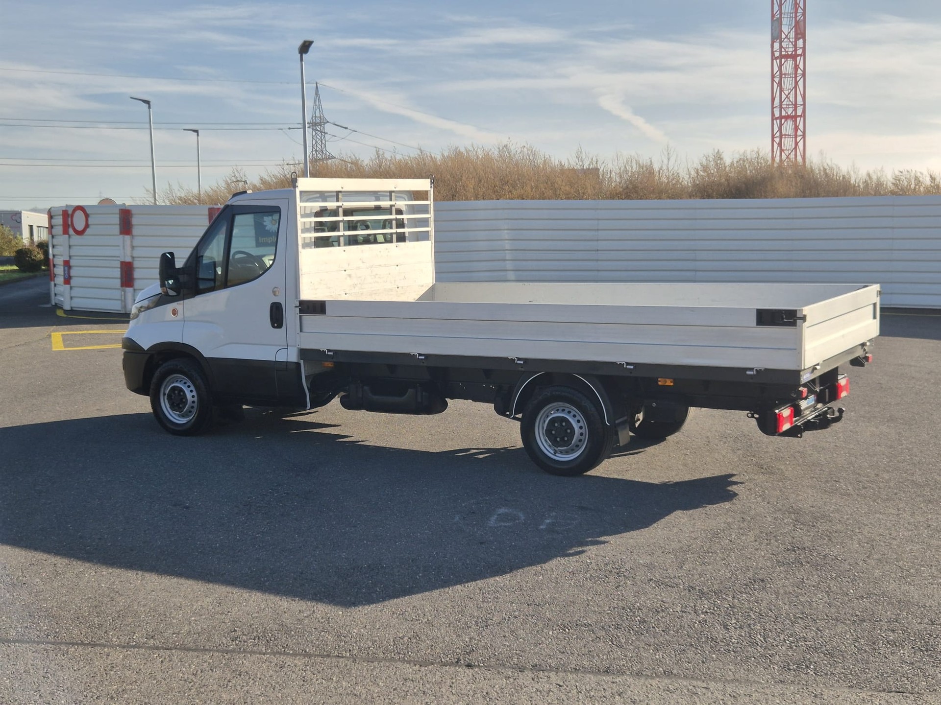 IVECO 35 S 16-image-12