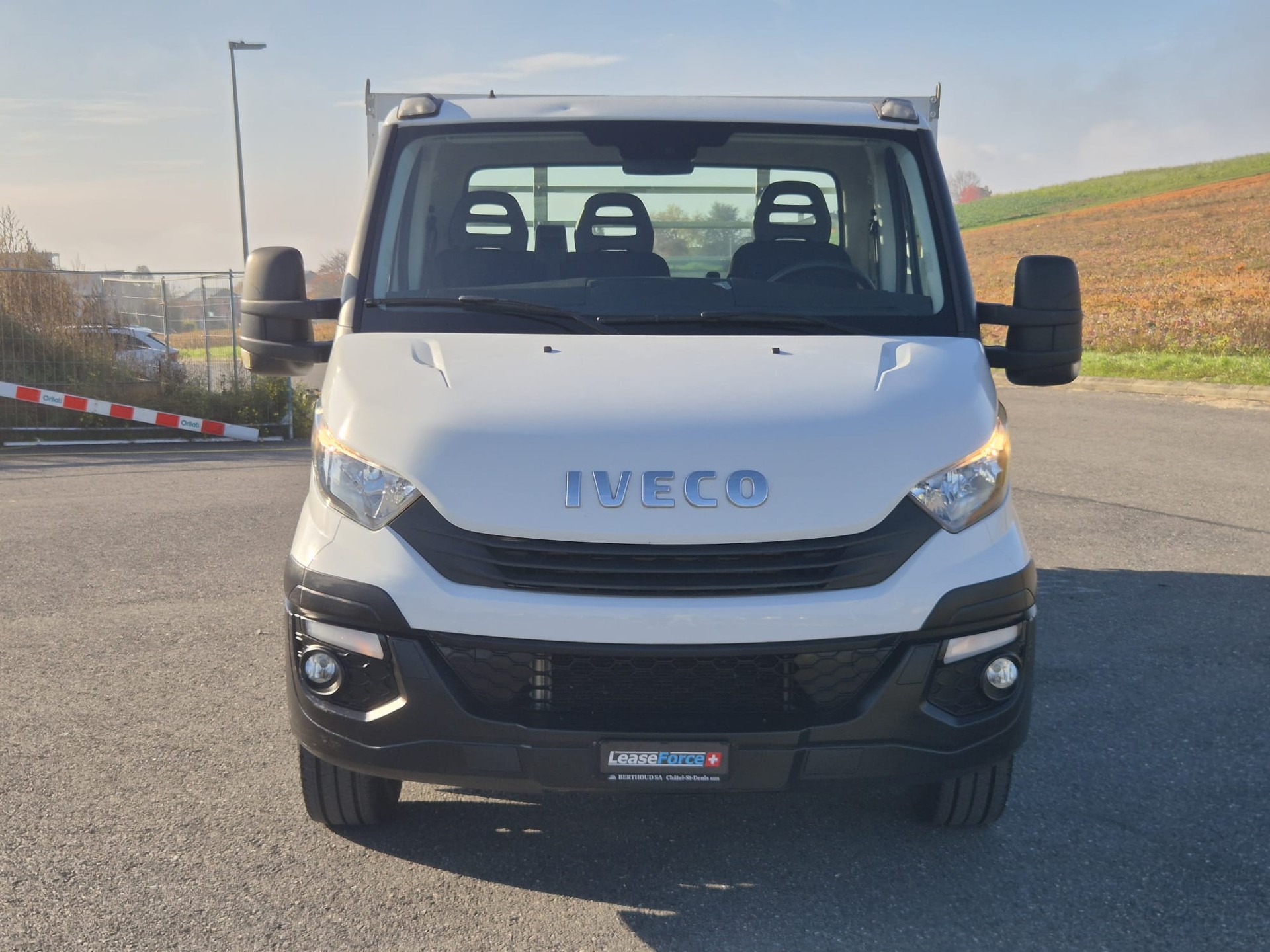 IVECO 35 S 16-image-18