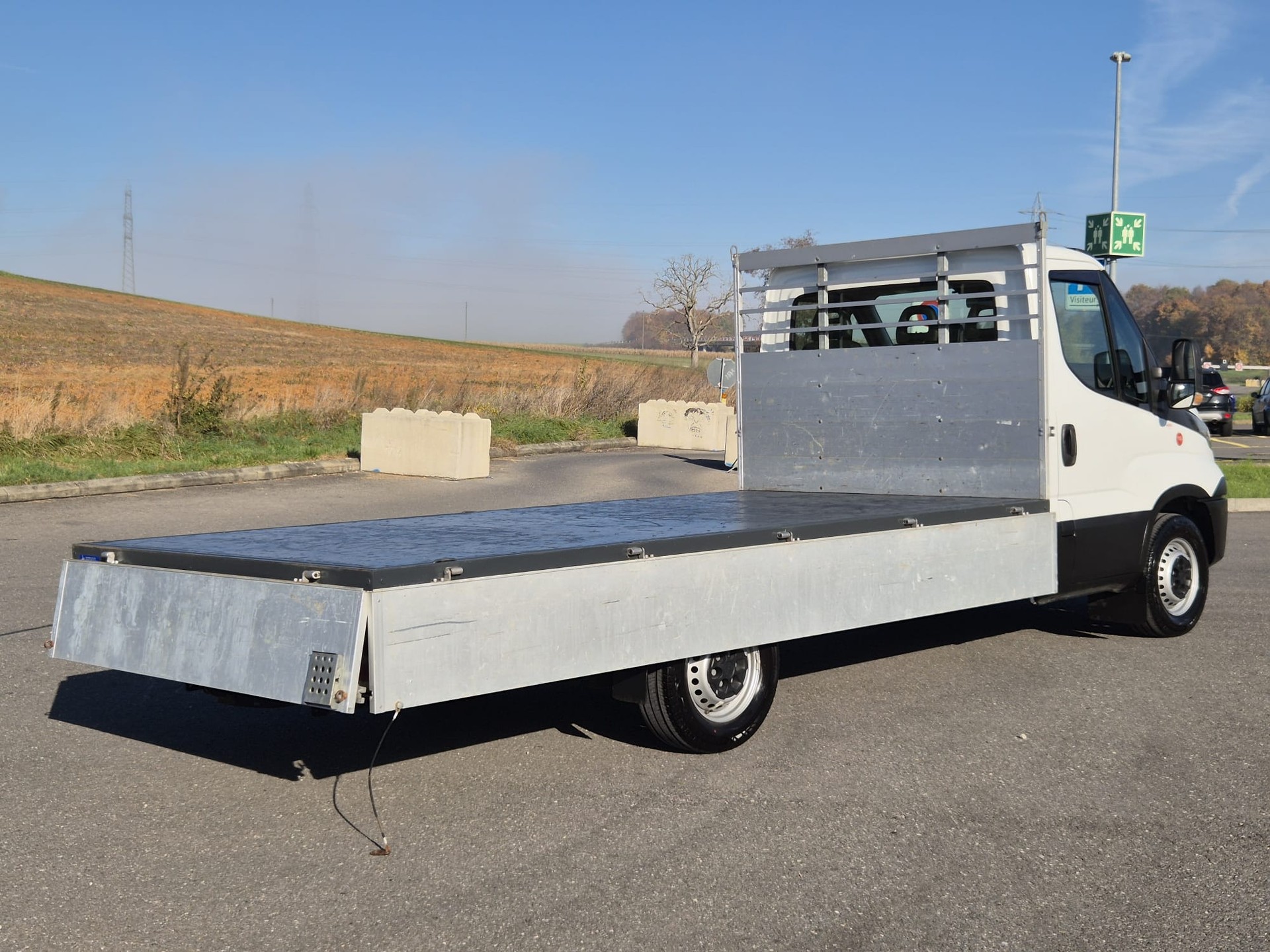 IVECO 35 S 16-showroom-element-1