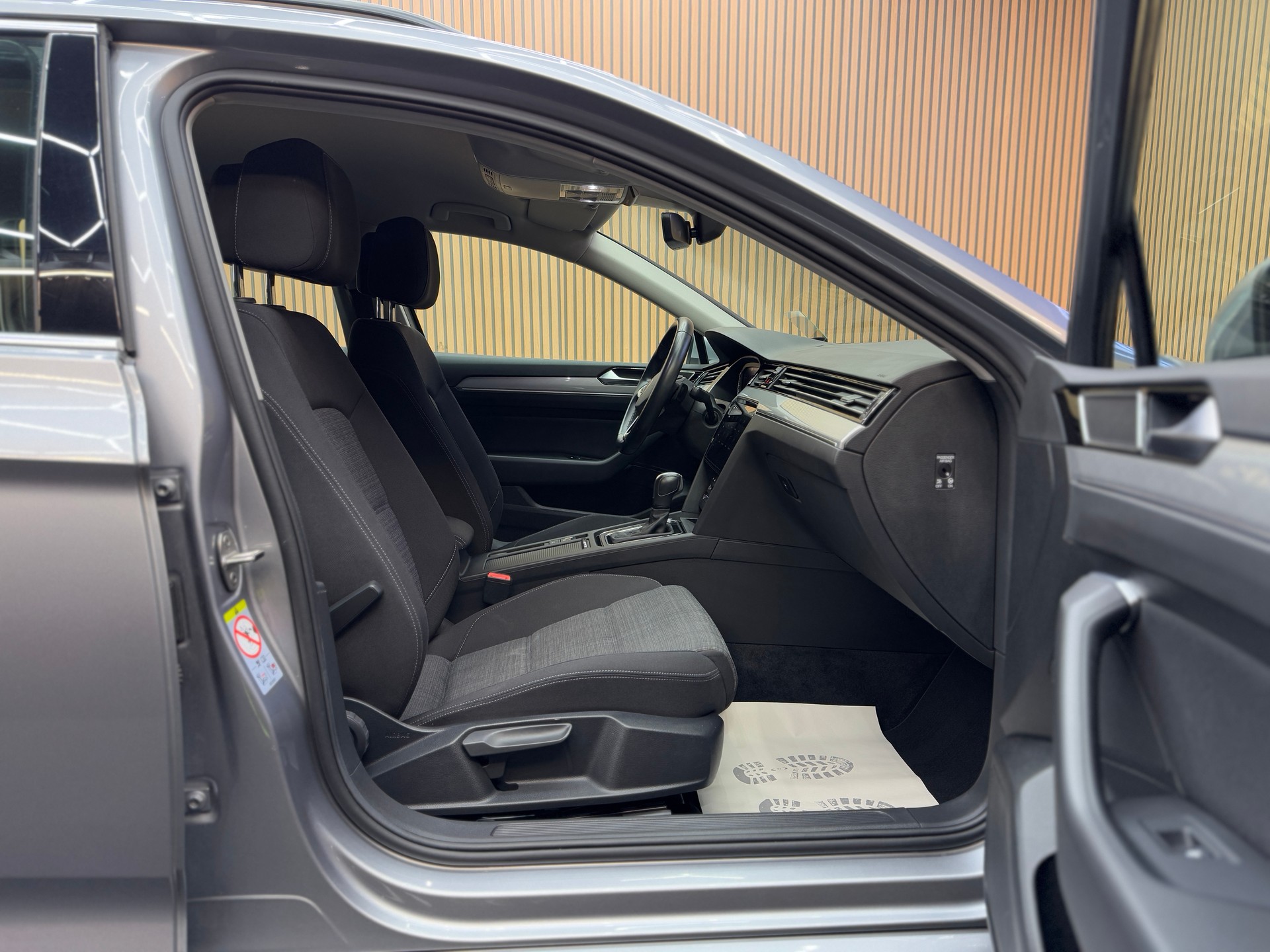 SKODA Superb Combi 2.0 TDI Selection DSG *ab CHF 399.-/ Monat*-image-6