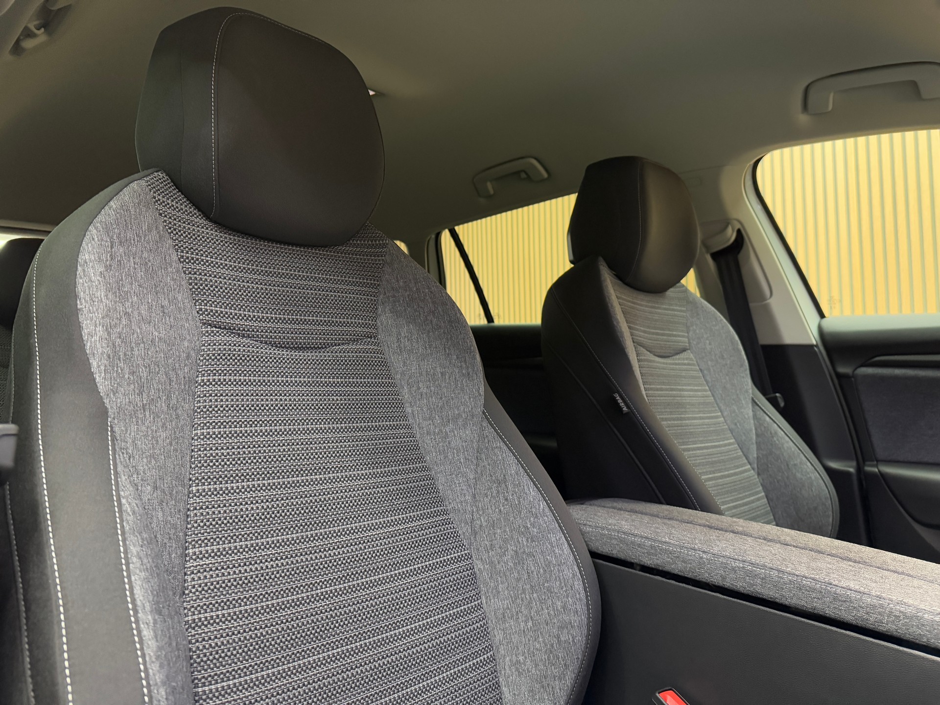 SKODA Superb Combi 2.0 TDI Selection DSG *ab CHF 399.-/ Monat*-image-10
