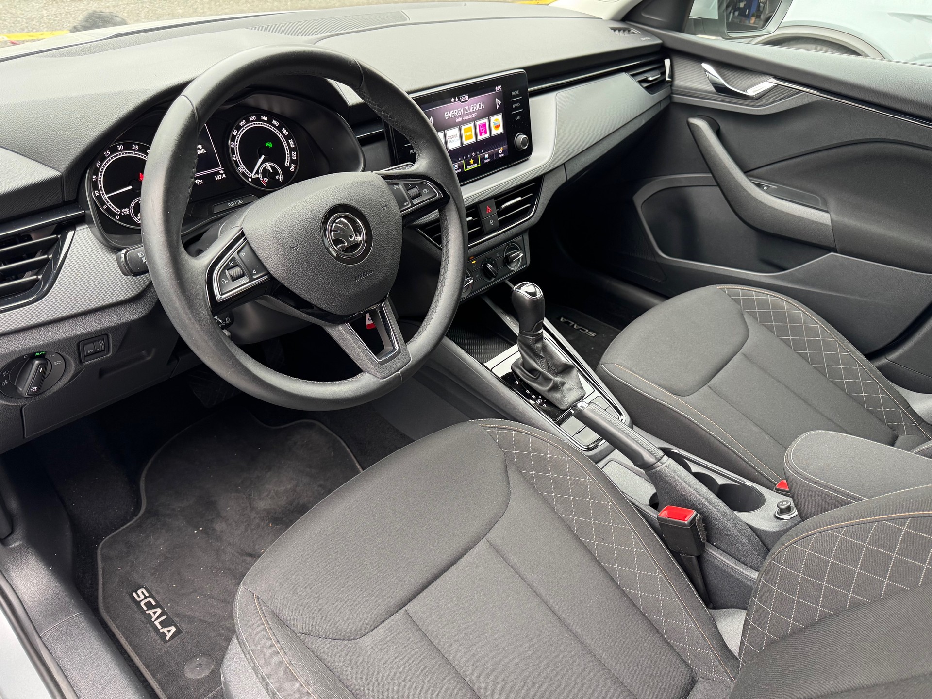 SKODA Scala 1.6 TDI Ambition DSG-image-6
