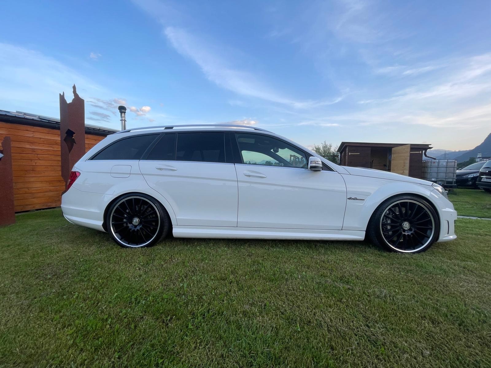 MERCEDES-BENZ C 63 AMG Avantgarde Speedshift MCT-image-1