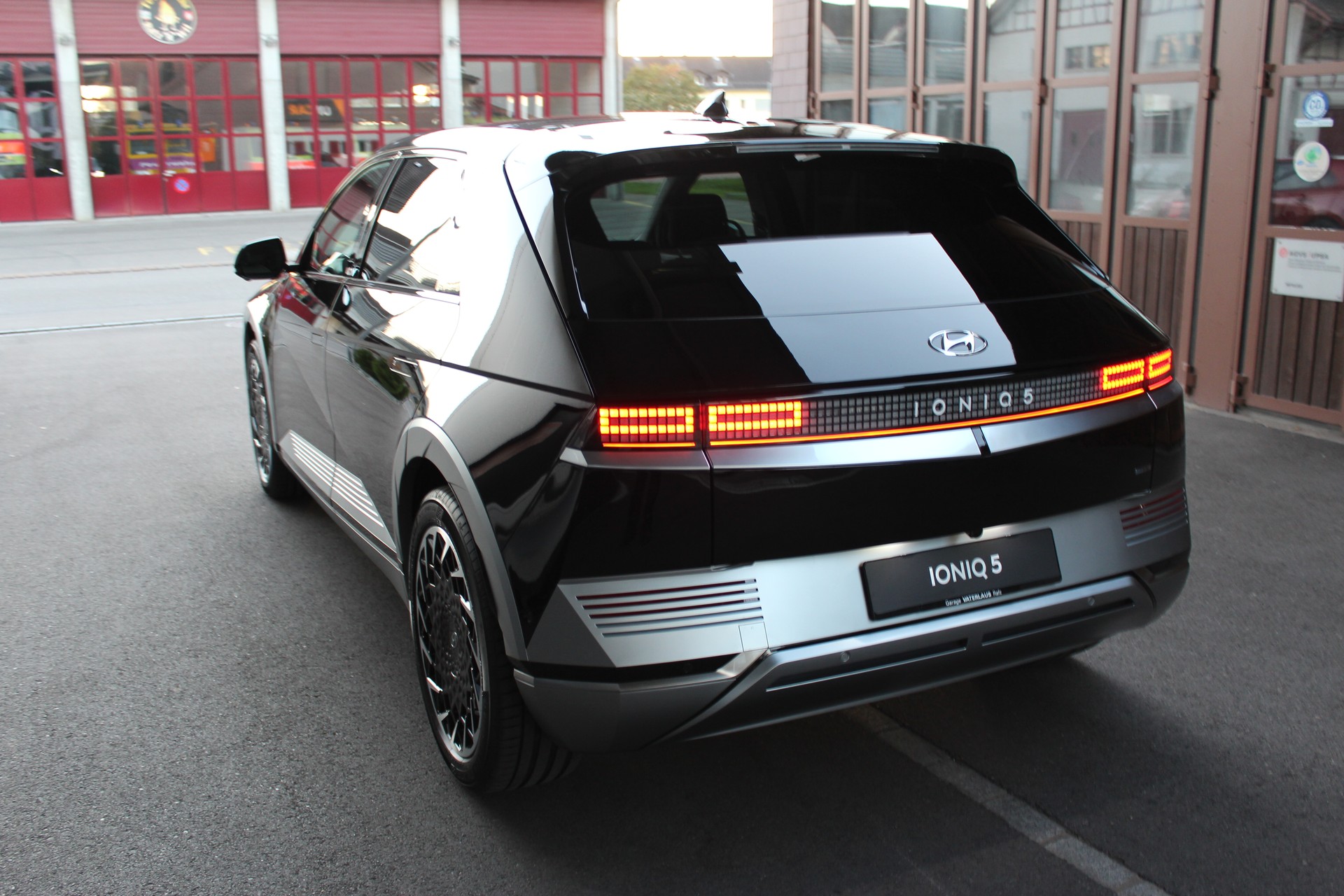 HYUNDAI Ioniq 5 72kWh Vertex 4WD-image-6