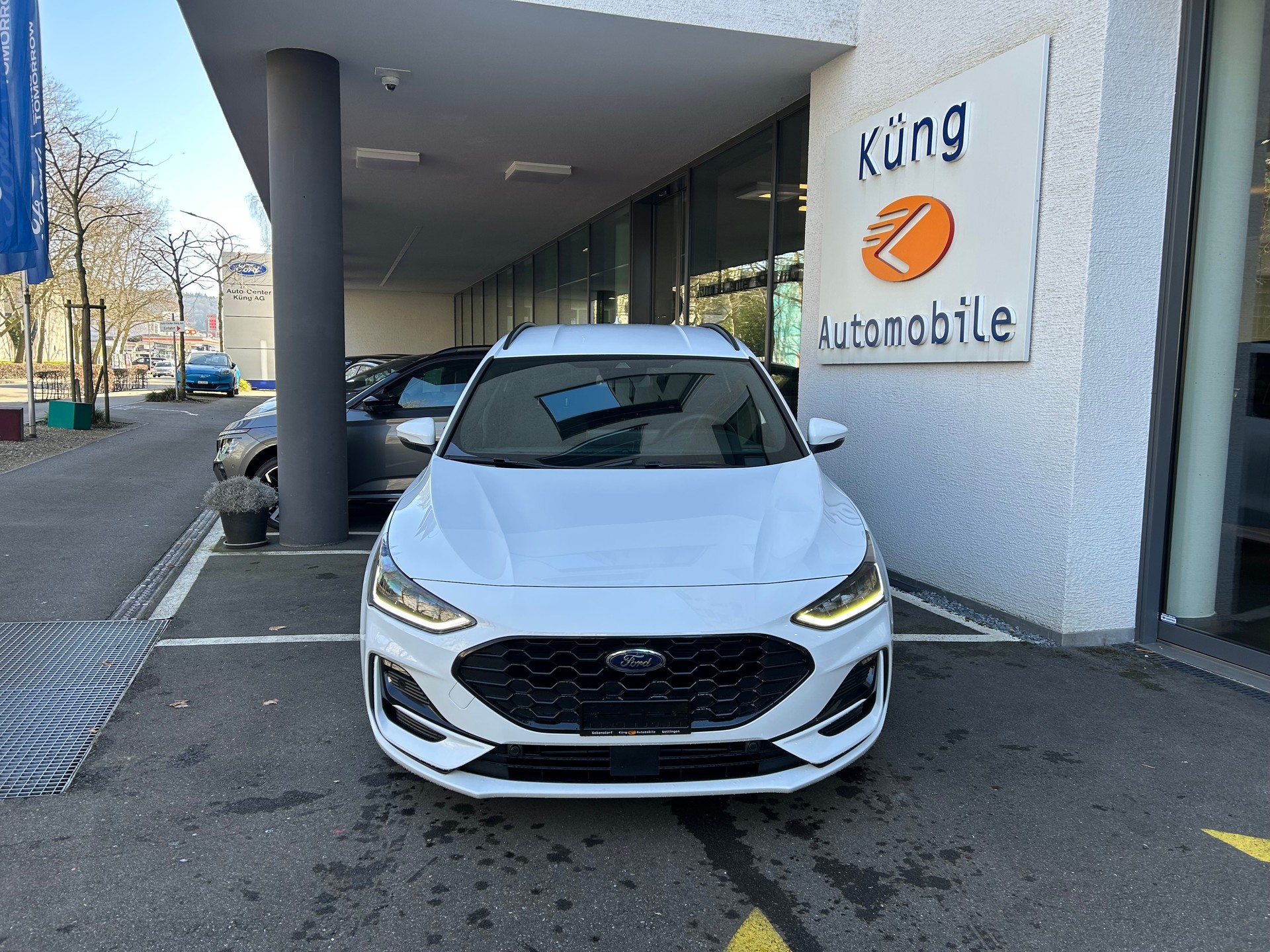 FORD Focus 1.0 MHEV ST-Line X Automat-showroom-element-1