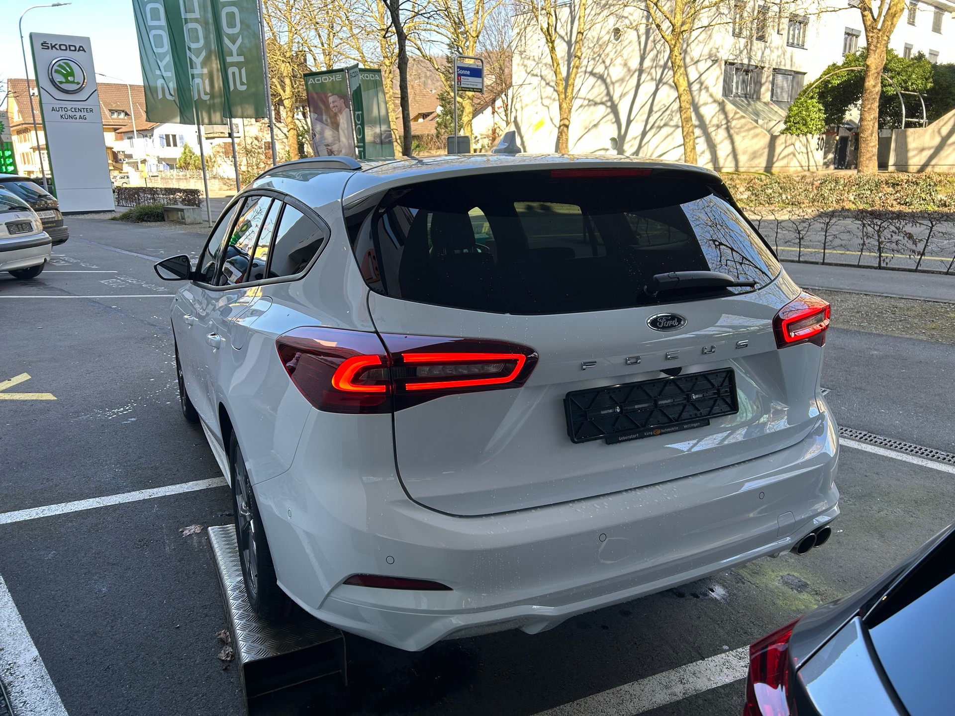 FORD Focus 1.0 MHEV ST-Line X Automat-showroom-element-3