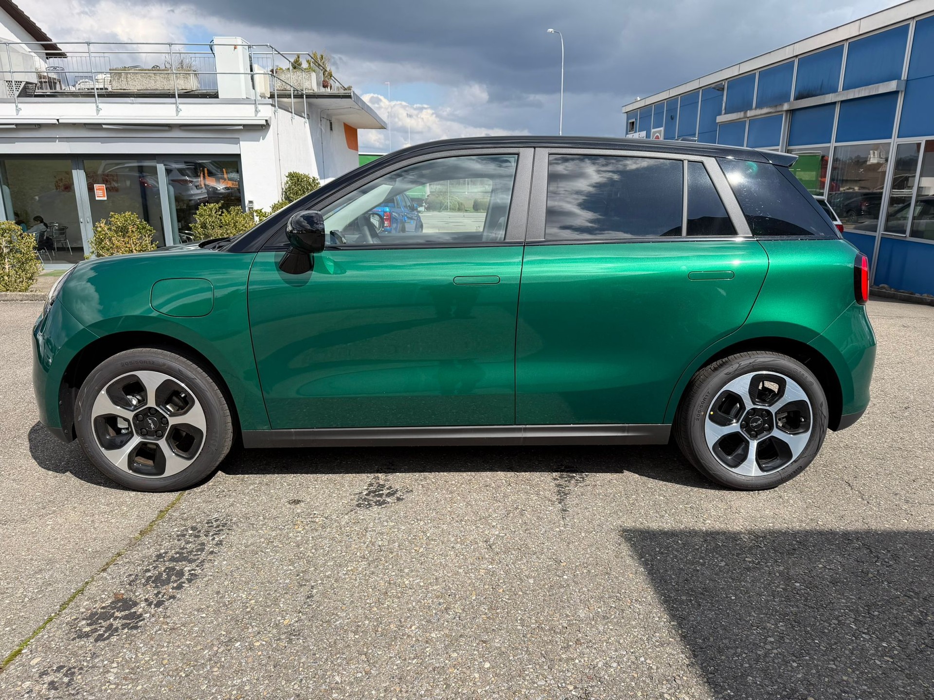JAC E30X 41 kWh City-showroom-element-2