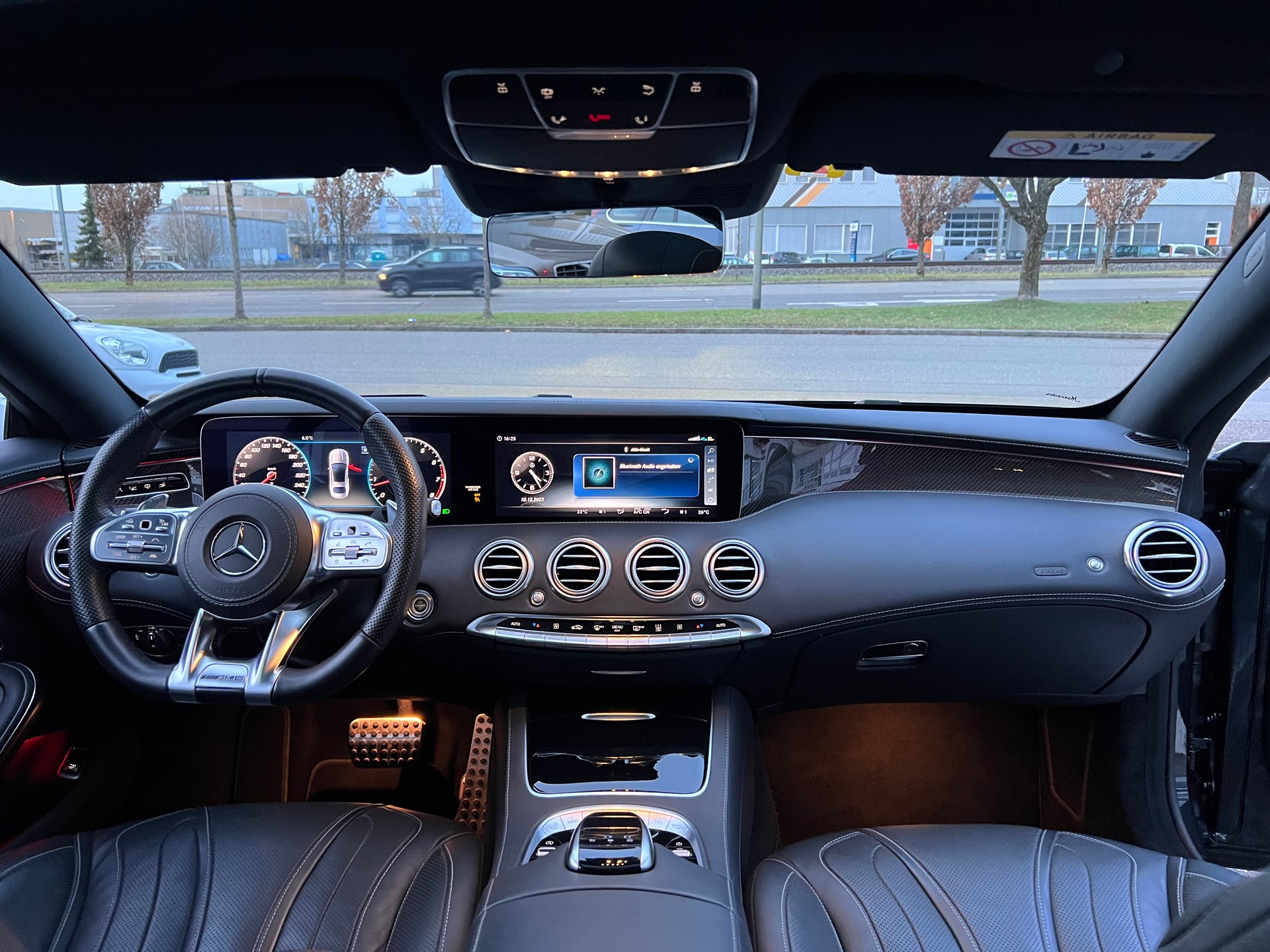 MERCEDES-BENZ S 560 4Matic 9G-Tronic-image-9