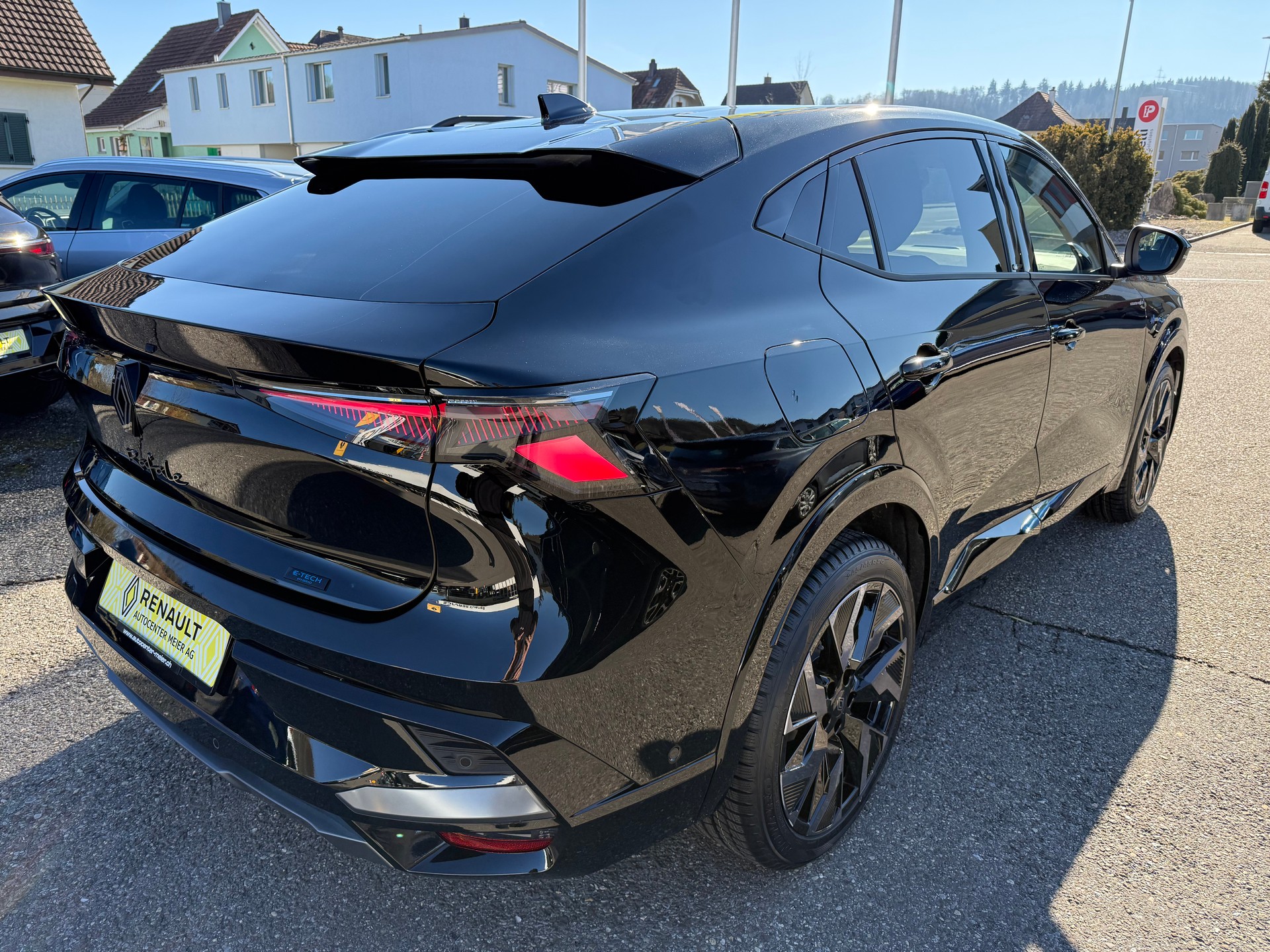RENAULT Rafale 1.2 E-Tech Hybrid 200 Esprit Alpine-image-5