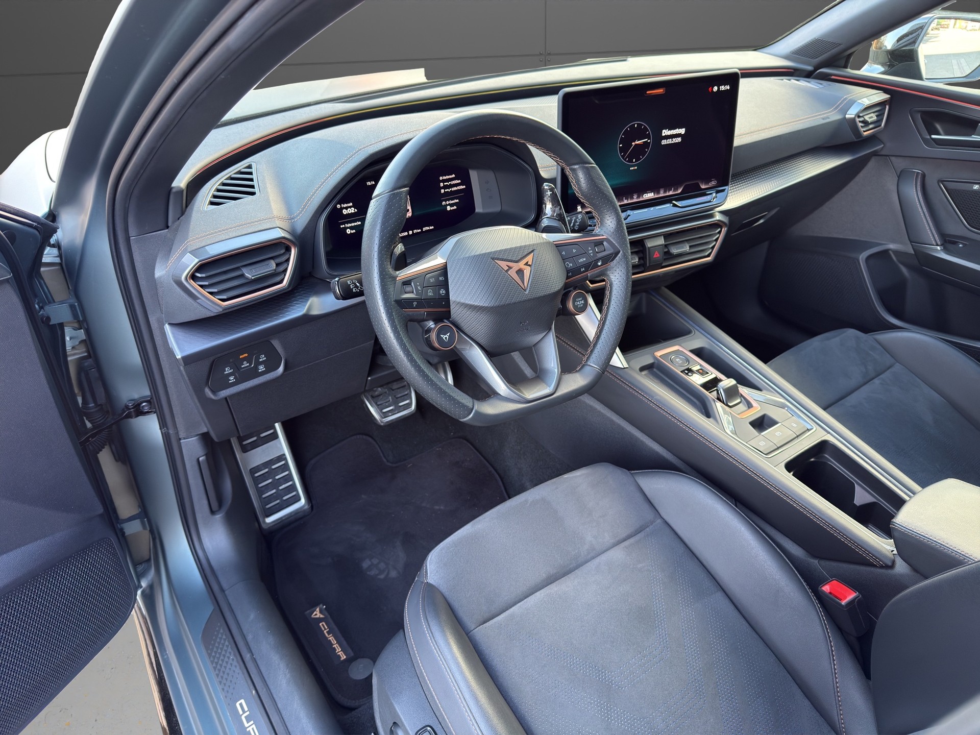 CUPRA LEON 272 PS PlugIn Hybrid *Japan Racing Felgen *-image-9