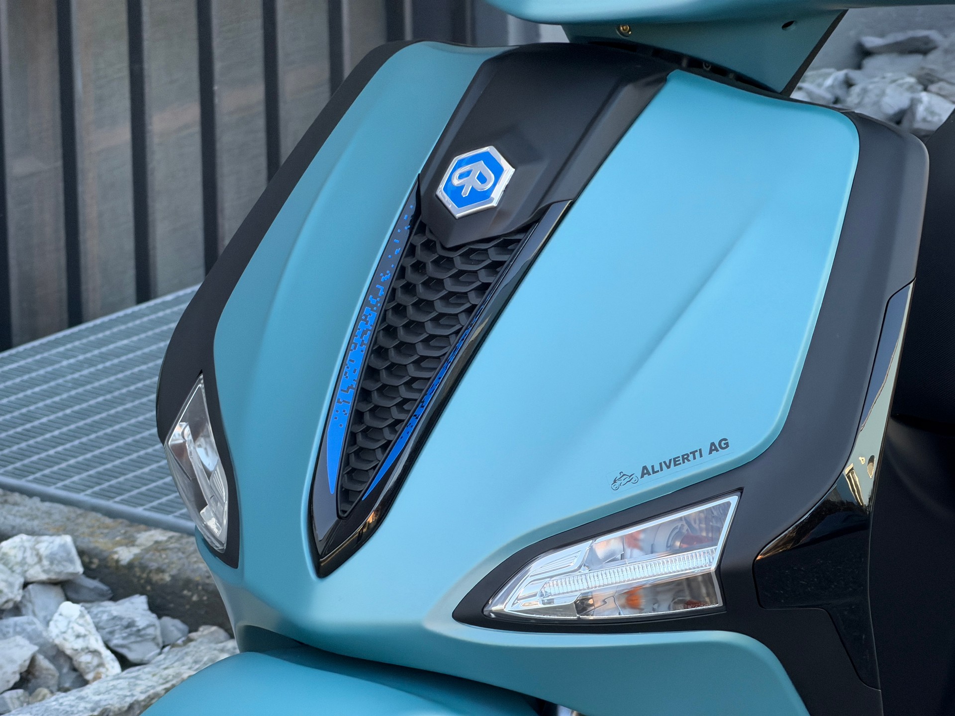 PIAGGIO Liberty 125 Sport E5+-image-2