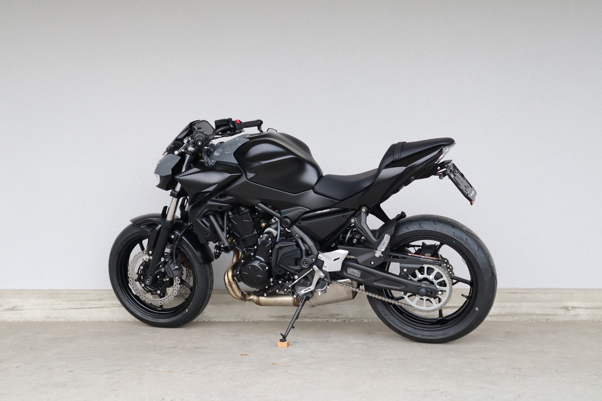 KAWASAKI Z 650-image-5