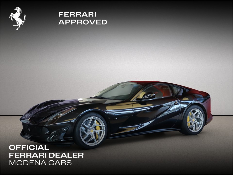 FERRARI 812 Superfast