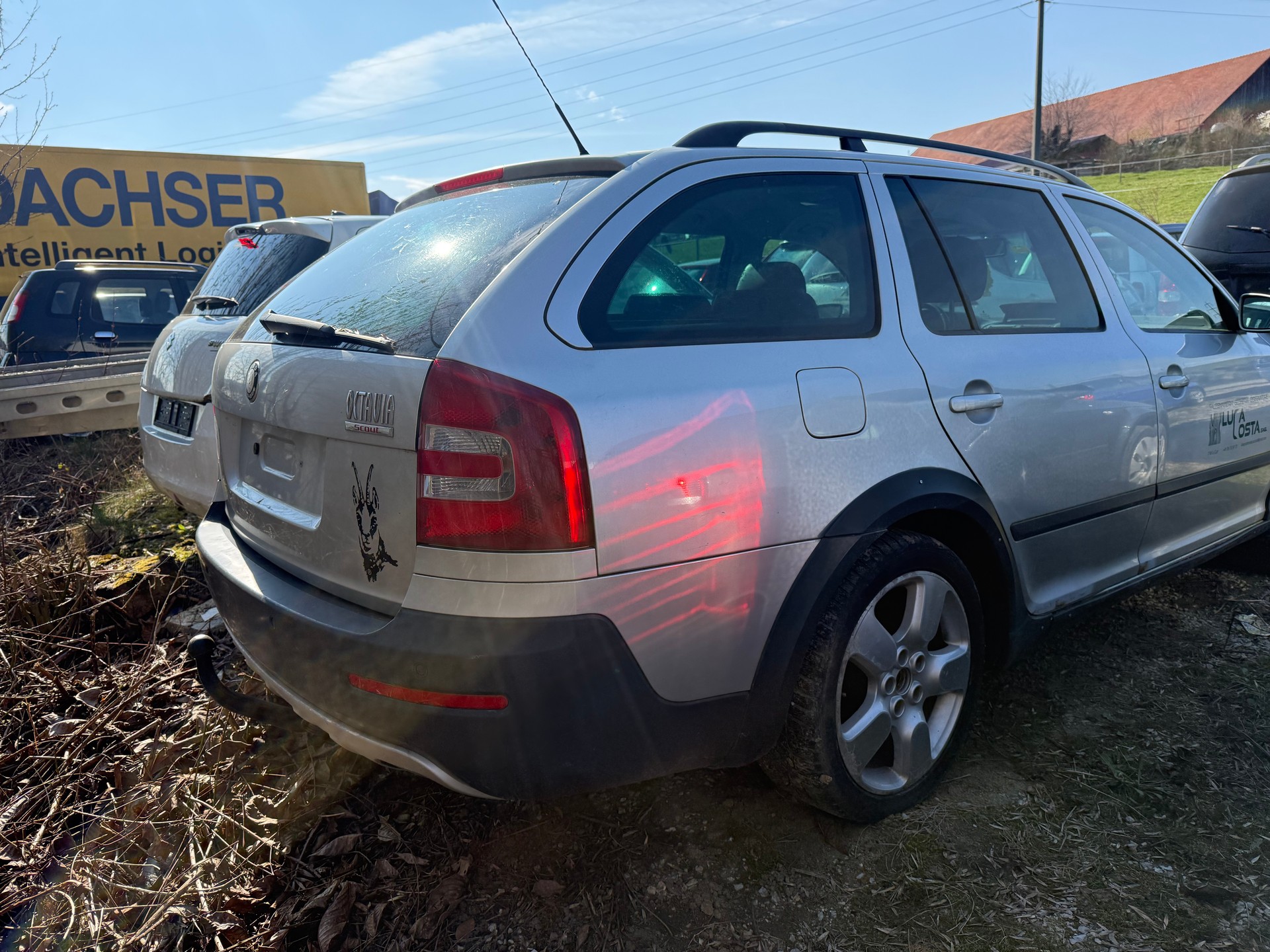 SKODA Octavia Scout 2.0 TDI 4x4-image-2