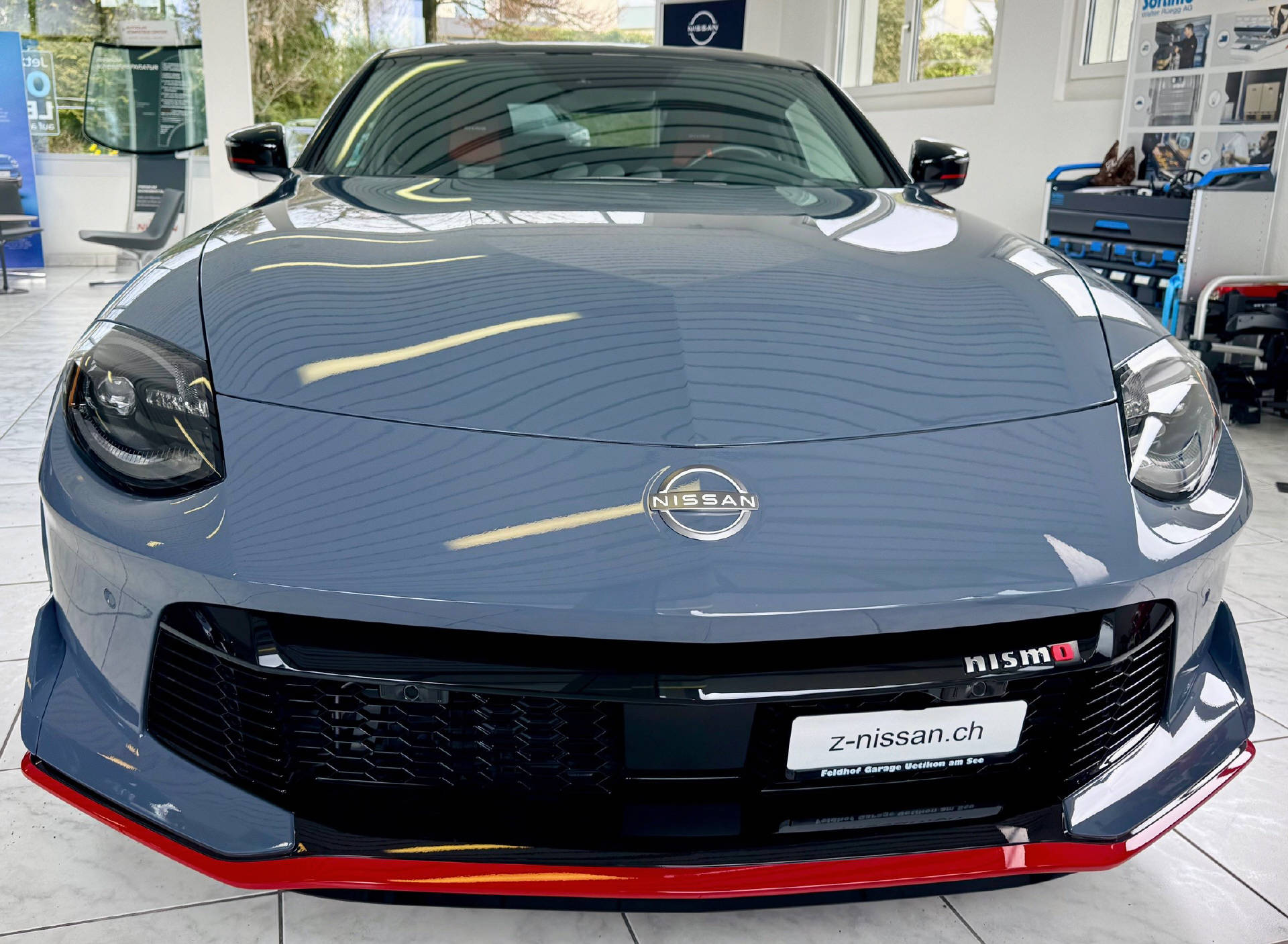 NISSAN Z 400 Nismo MY 2024-showroom-element-1