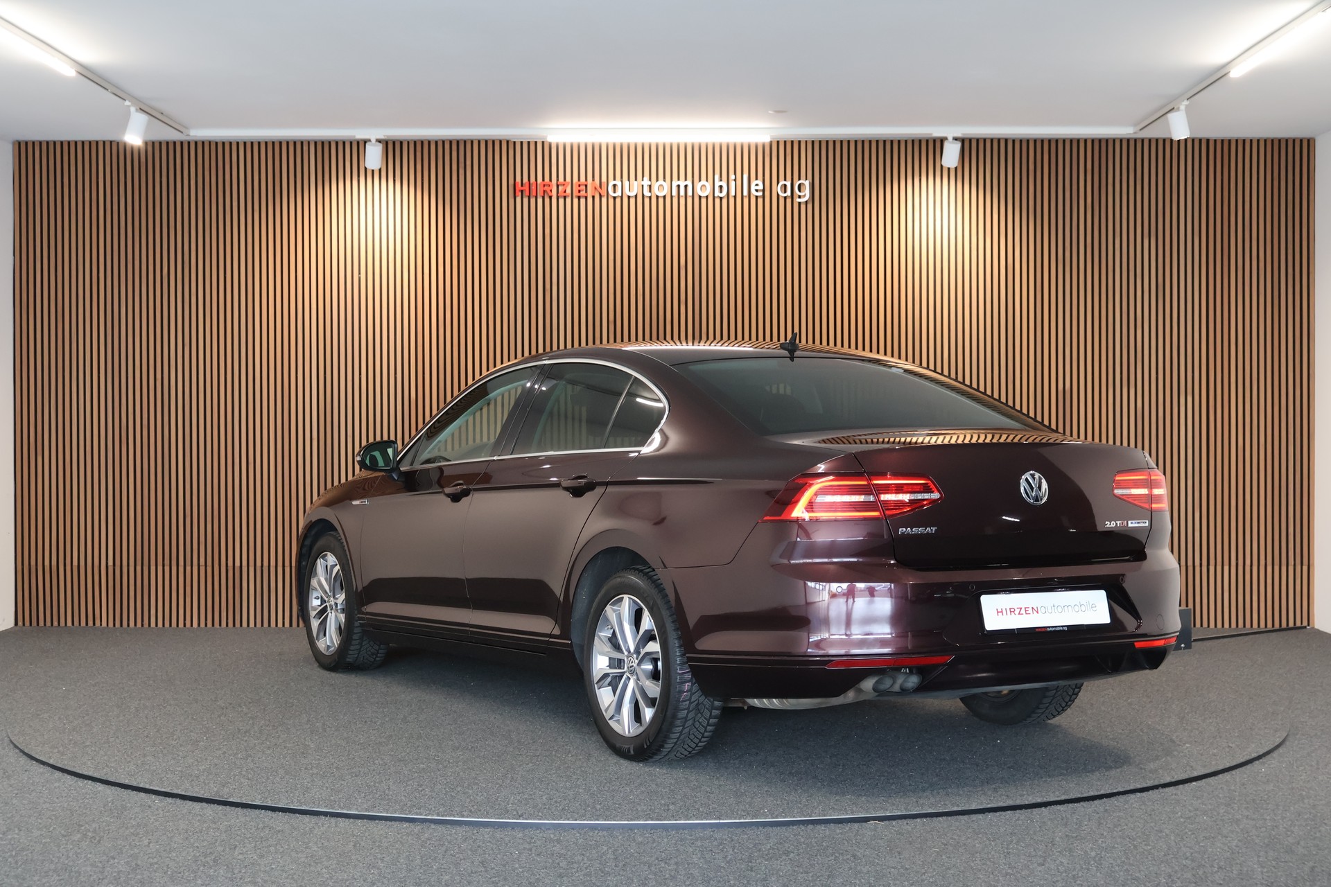 VW Passat 2.0 TDI BMT Comfortline DSG 4Motion-showroom-element-2