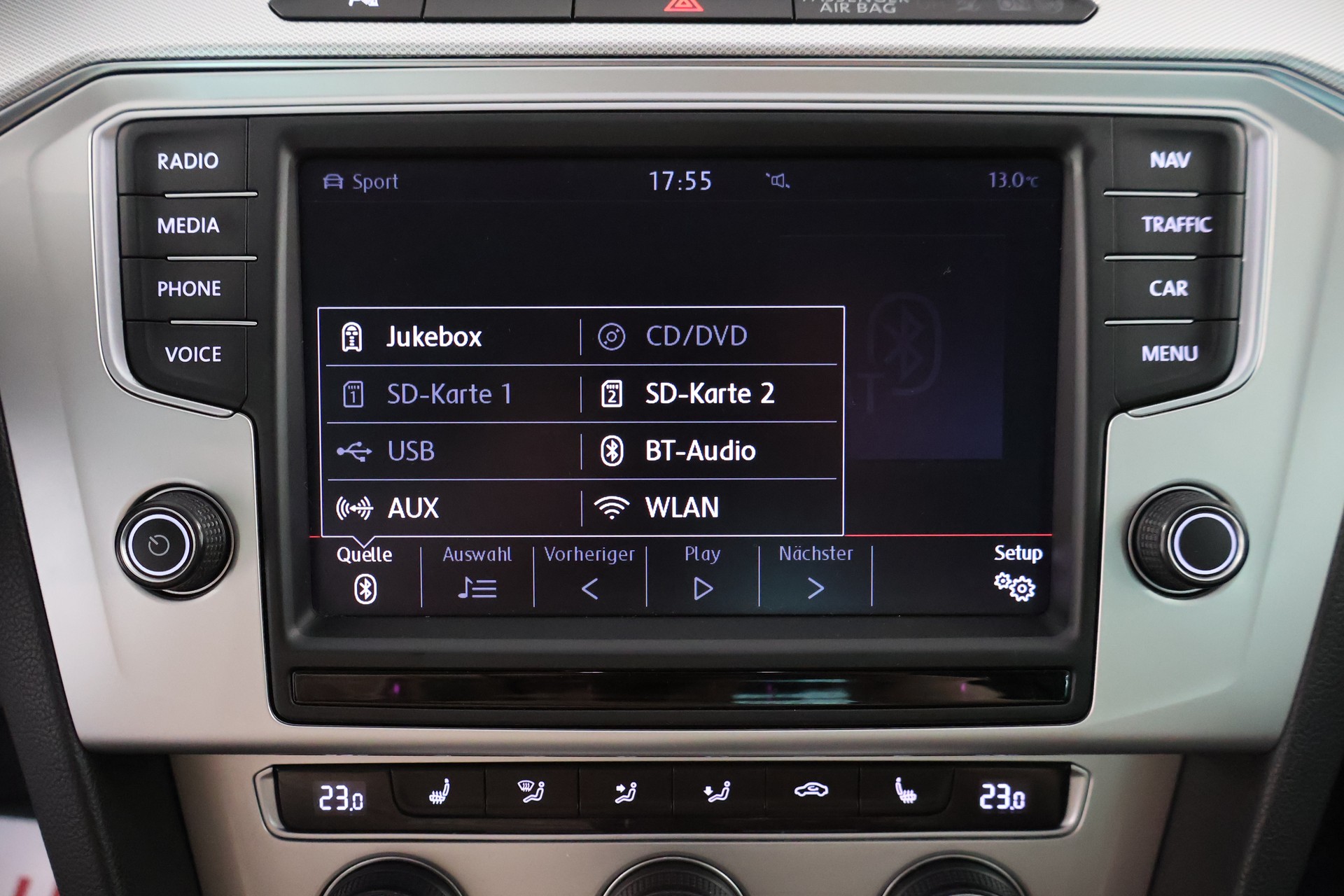 VW Passat 2.0 TDI BMT Comfortline DSG 4Motion-image-23