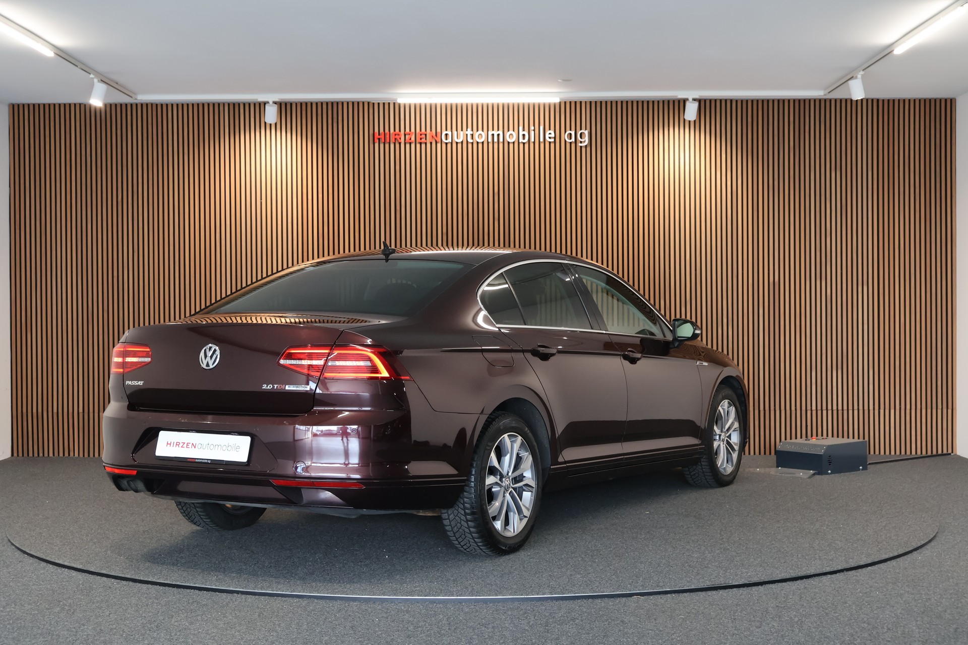 VW Passat 2.0 TDI BMT Comfortline DSG 4Motion-image-4