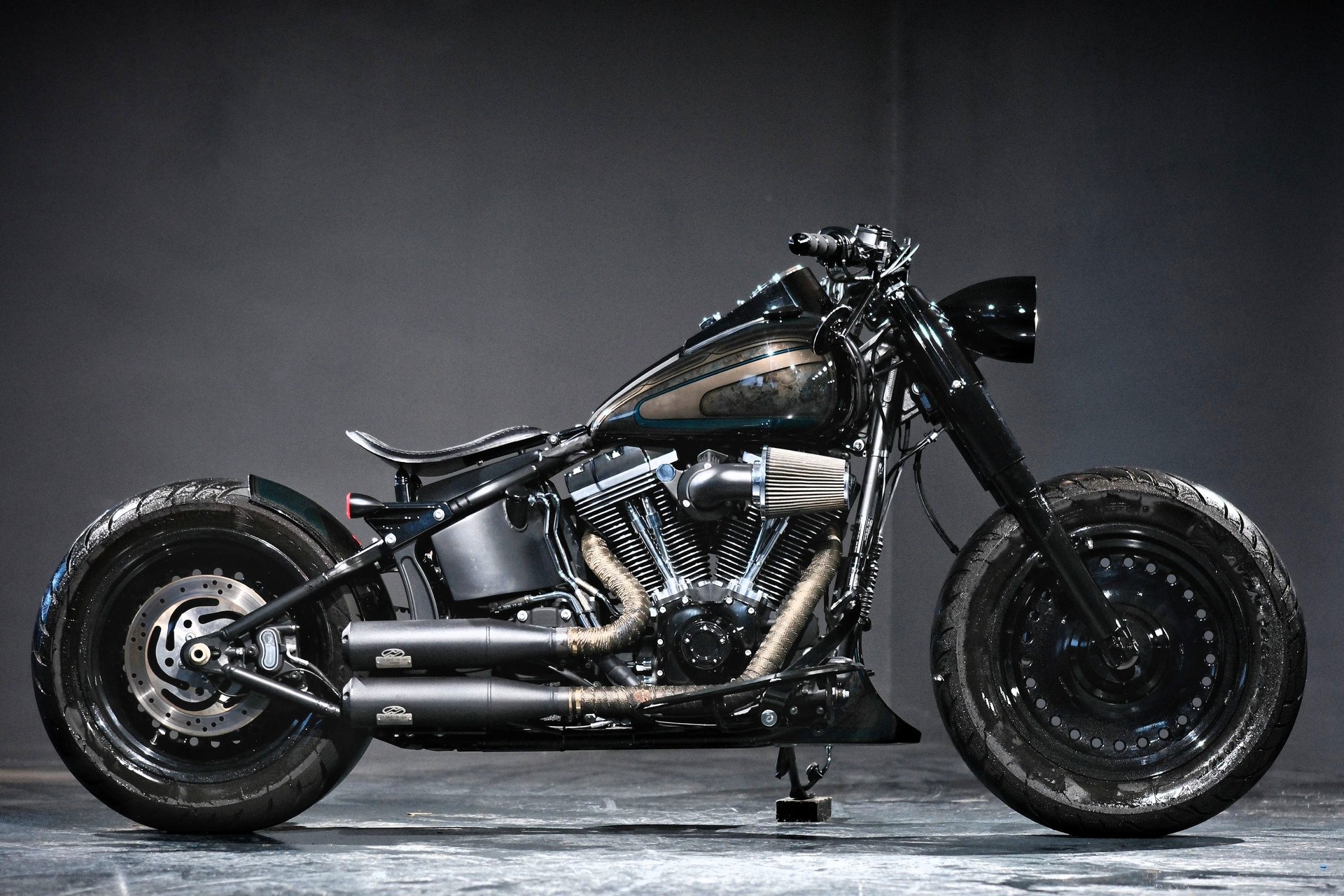 HARLEY-DAVIDSON FLSTFB Fat Boy Special ABS