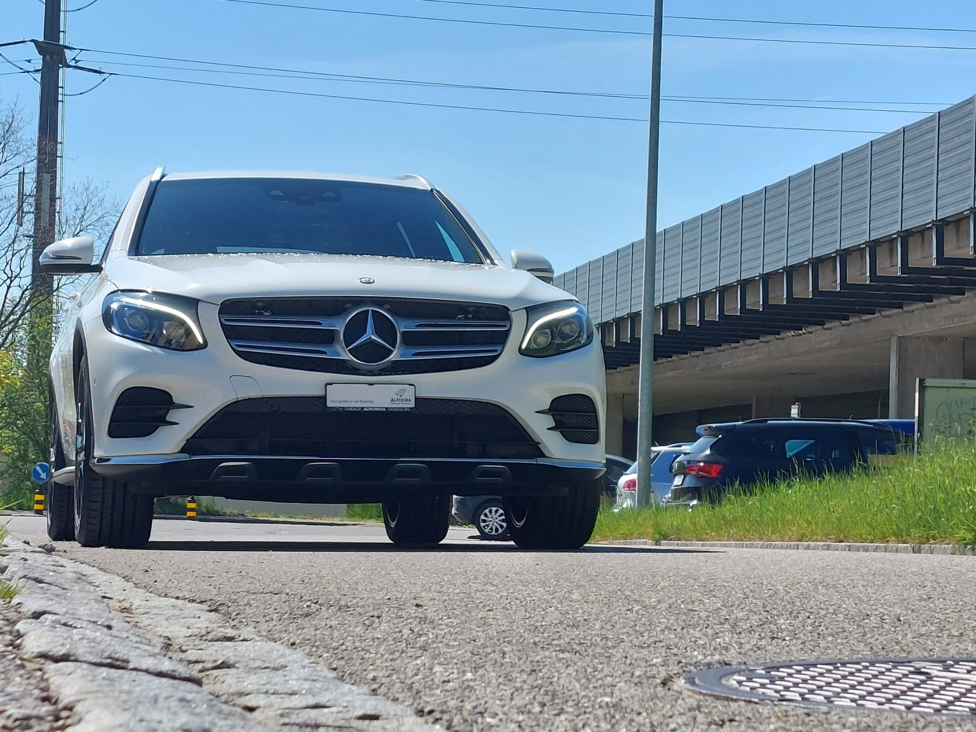 MERCEDES-BENZ GLC 250 d AMG Line mit AHKupplung 2,5to-image-5