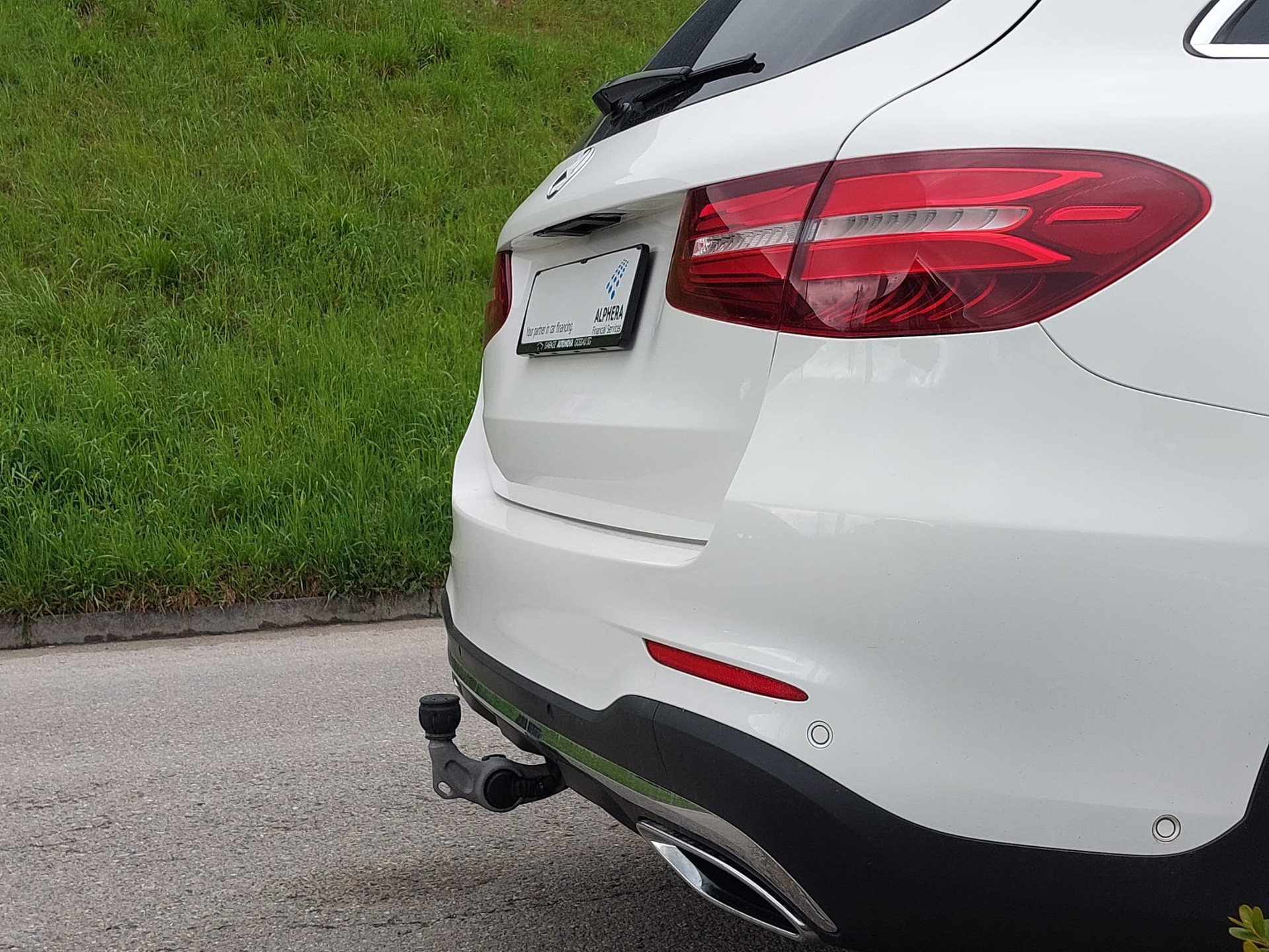 MERCEDES-BENZ GLC 250 d AMG Line mit AHKupplung 2,5to-showroom-element-3