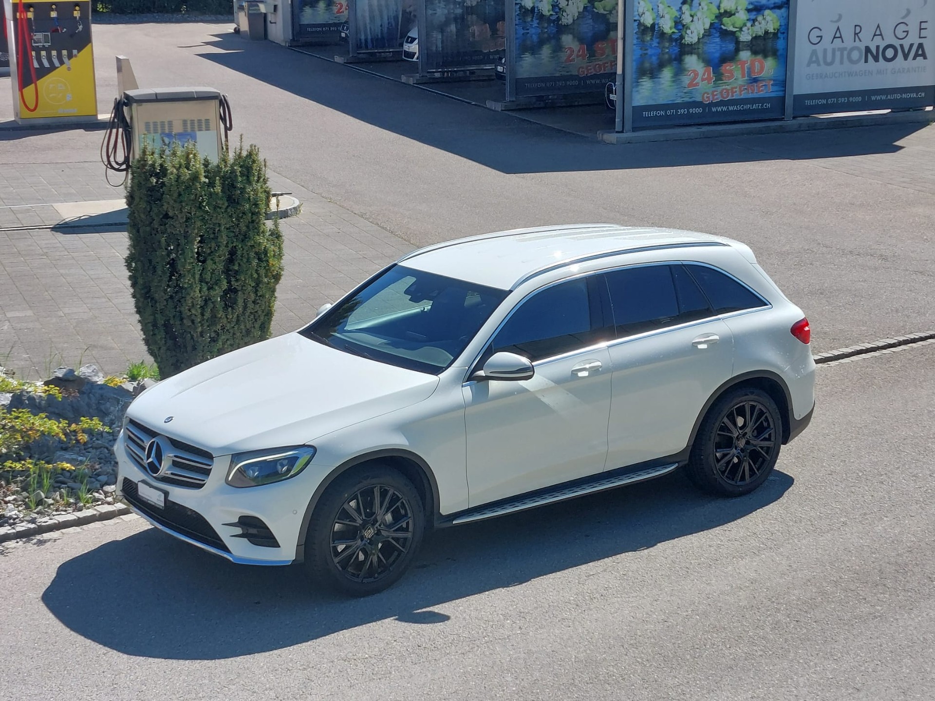 MERCEDES-BENZ GLC 250 d AMG Line mit AHKupplung 2,5to