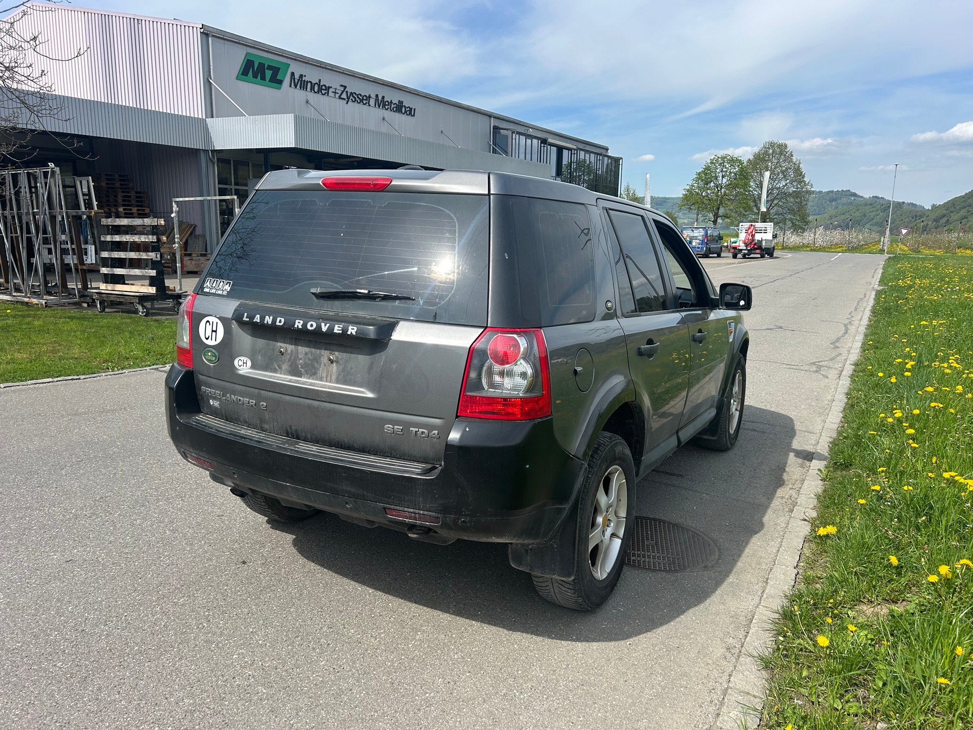 LAND ROVER Freelander 2.2 TD4 S Automatic-image-2