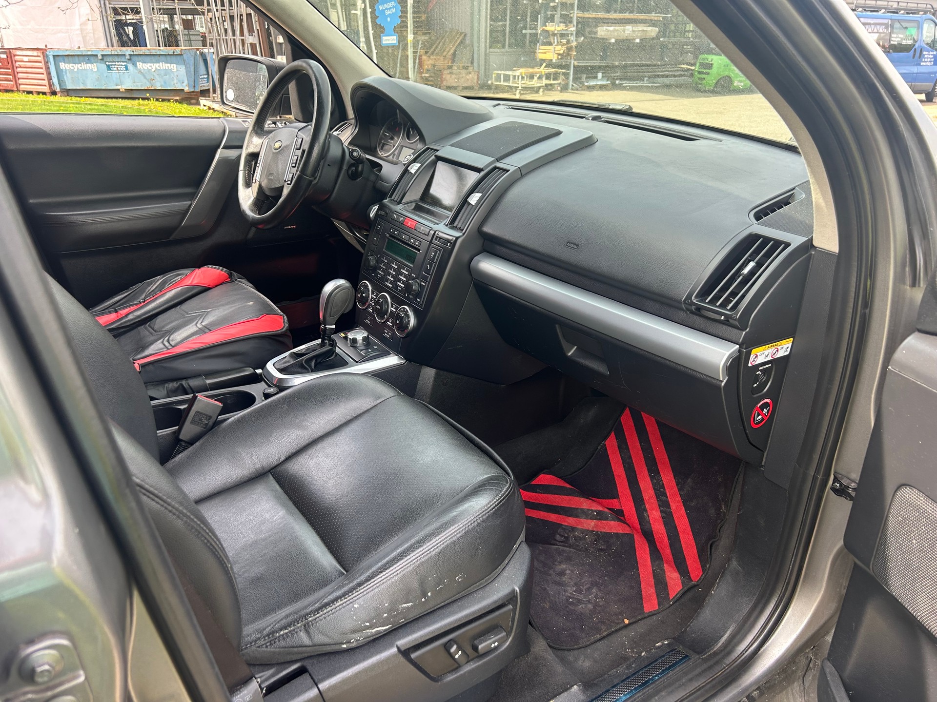 LAND ROVER Freelander 2.2 TD4 S Automatic-image-8