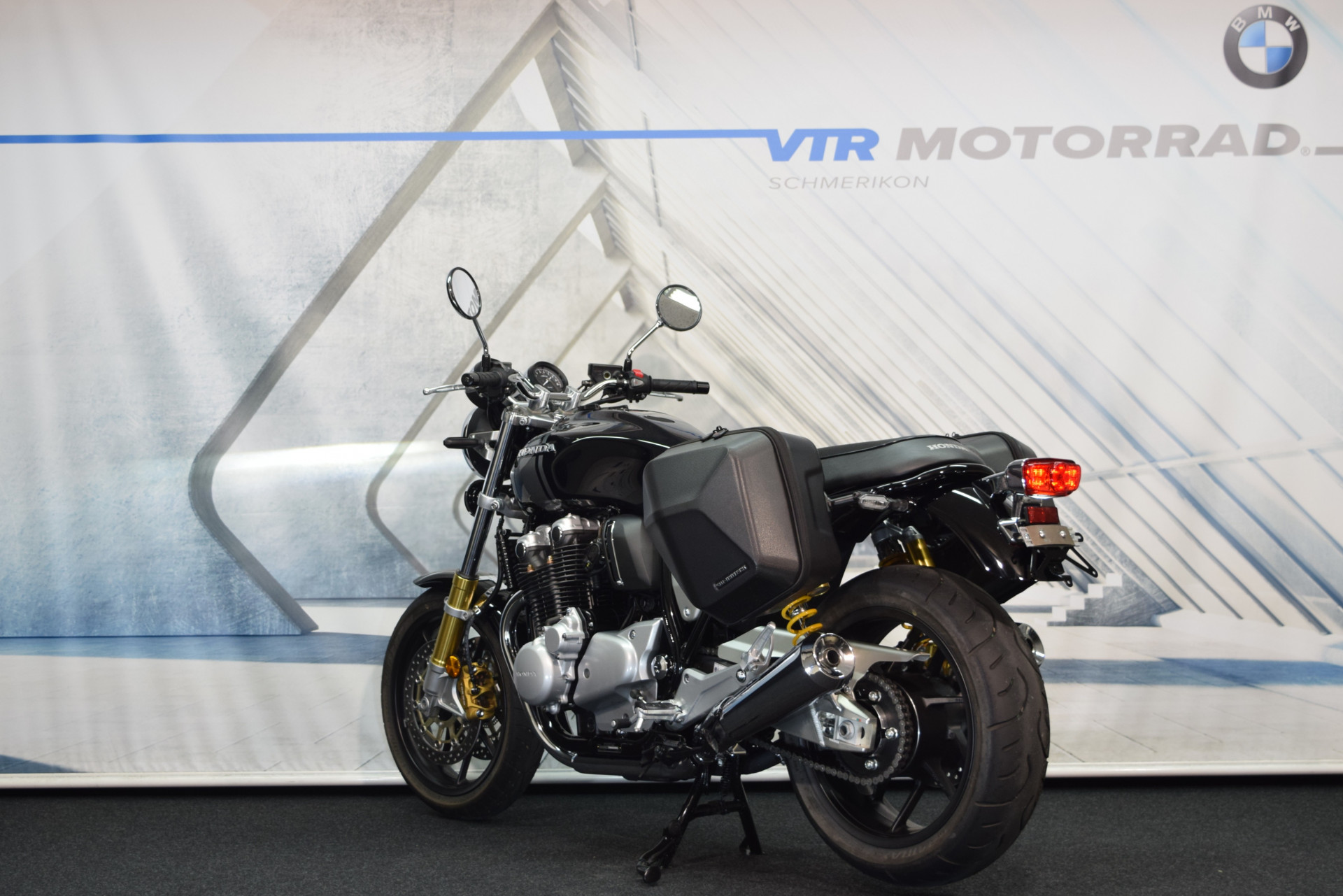 HONDA CB 1100 RS inkl. Seitentaschen-image-3